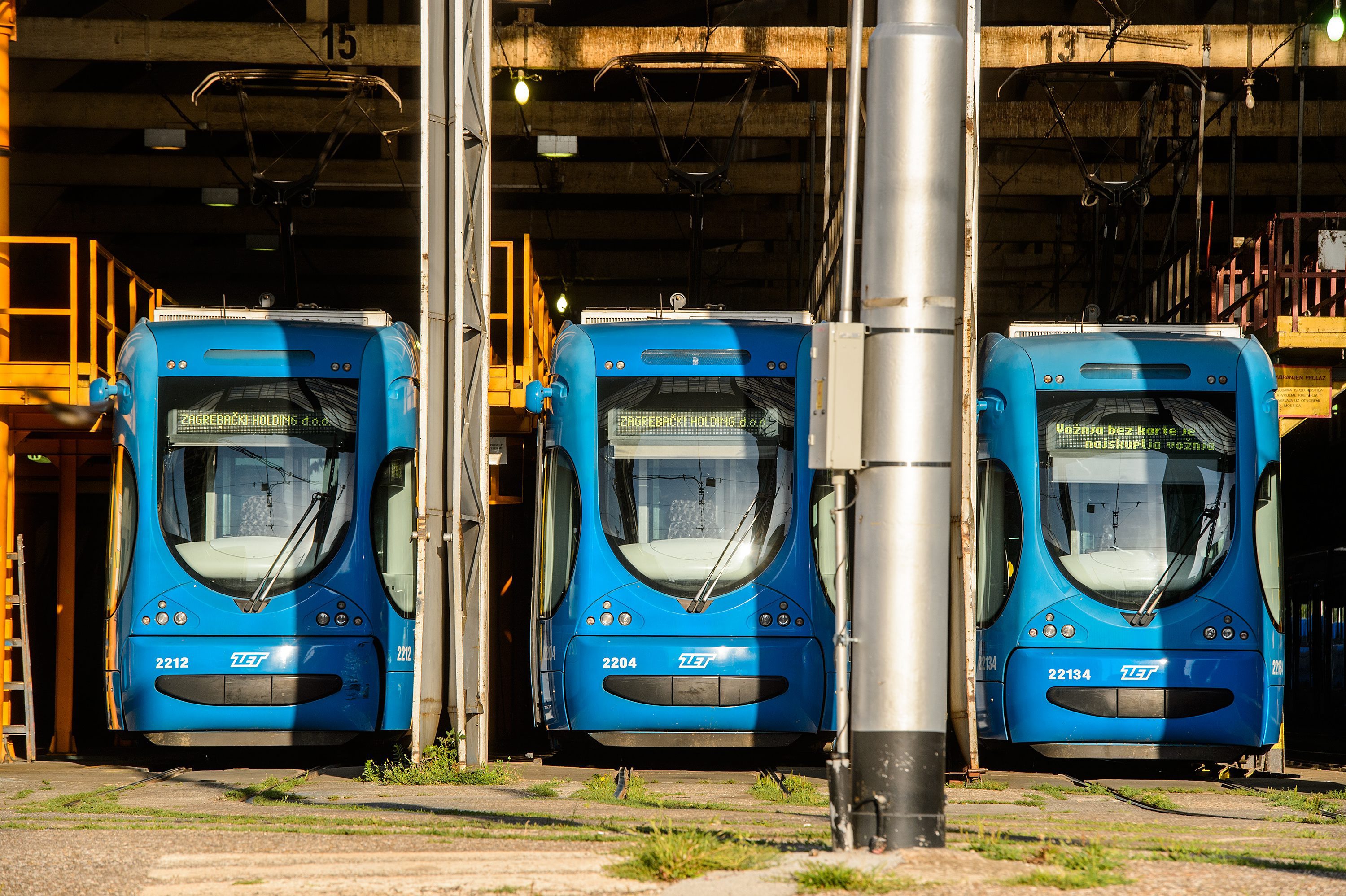 Atmosfera u garaži za tramvaje na Remizi prije početka radnog dana (2017. godine)
