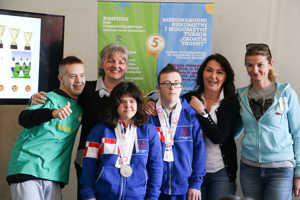 Oko 2.500 djece iz zemlje i inozemstva ovog tjedna Rovinju, Poreču i Puli sudjeluje u  5. obljetnici međunarodnog sportsko-zdravstvenog projekta „Snaga djece u pokretu“ koji je ove godine u znaku integriranja djece s teškoćama u razvoju u sport. 