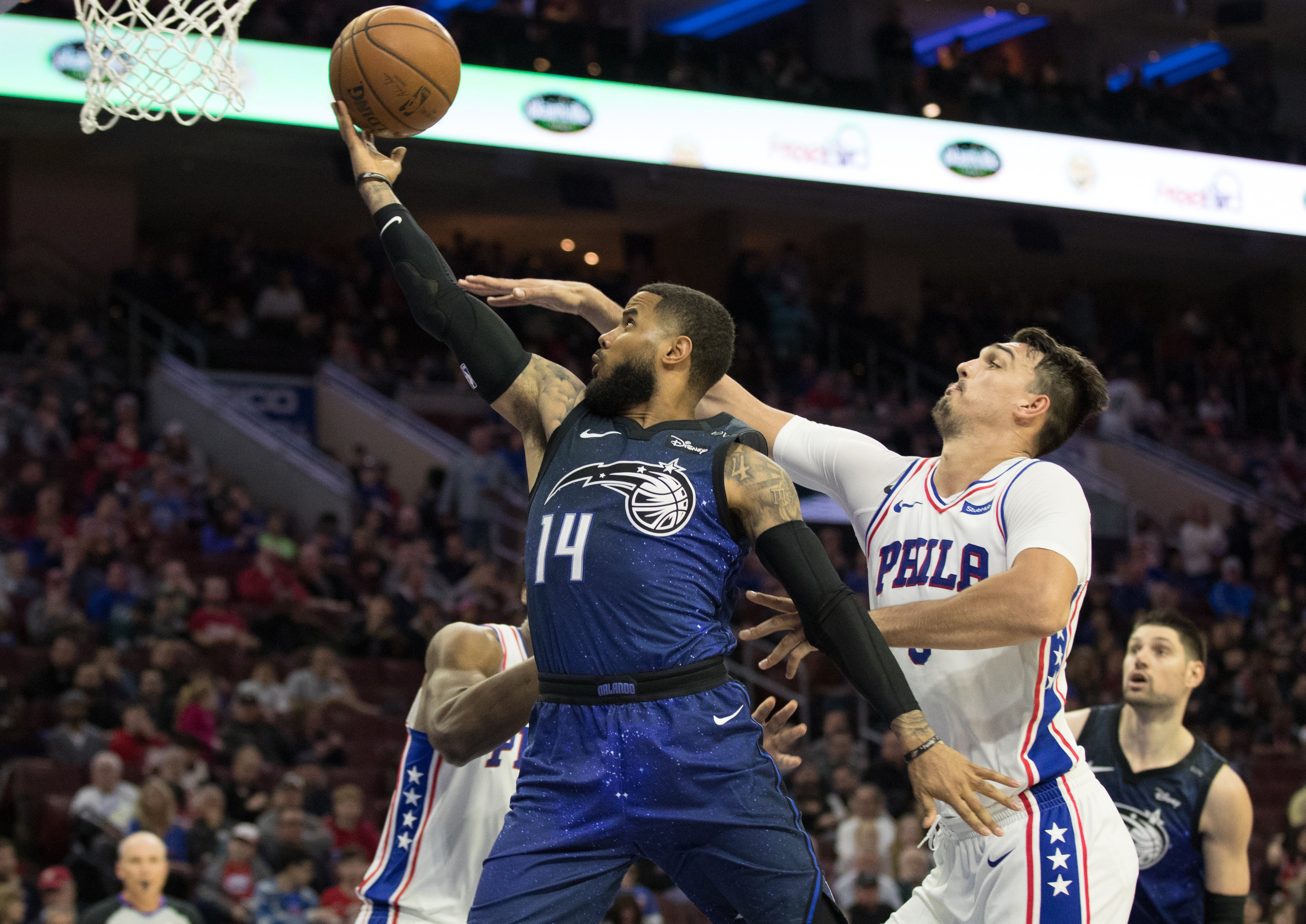 2018-02-25T005942Z_484228562_NOCID_RTRMADP_3_NBA-ORLANDO-MAGIC-AT-PHILADELPHIA-76ERS