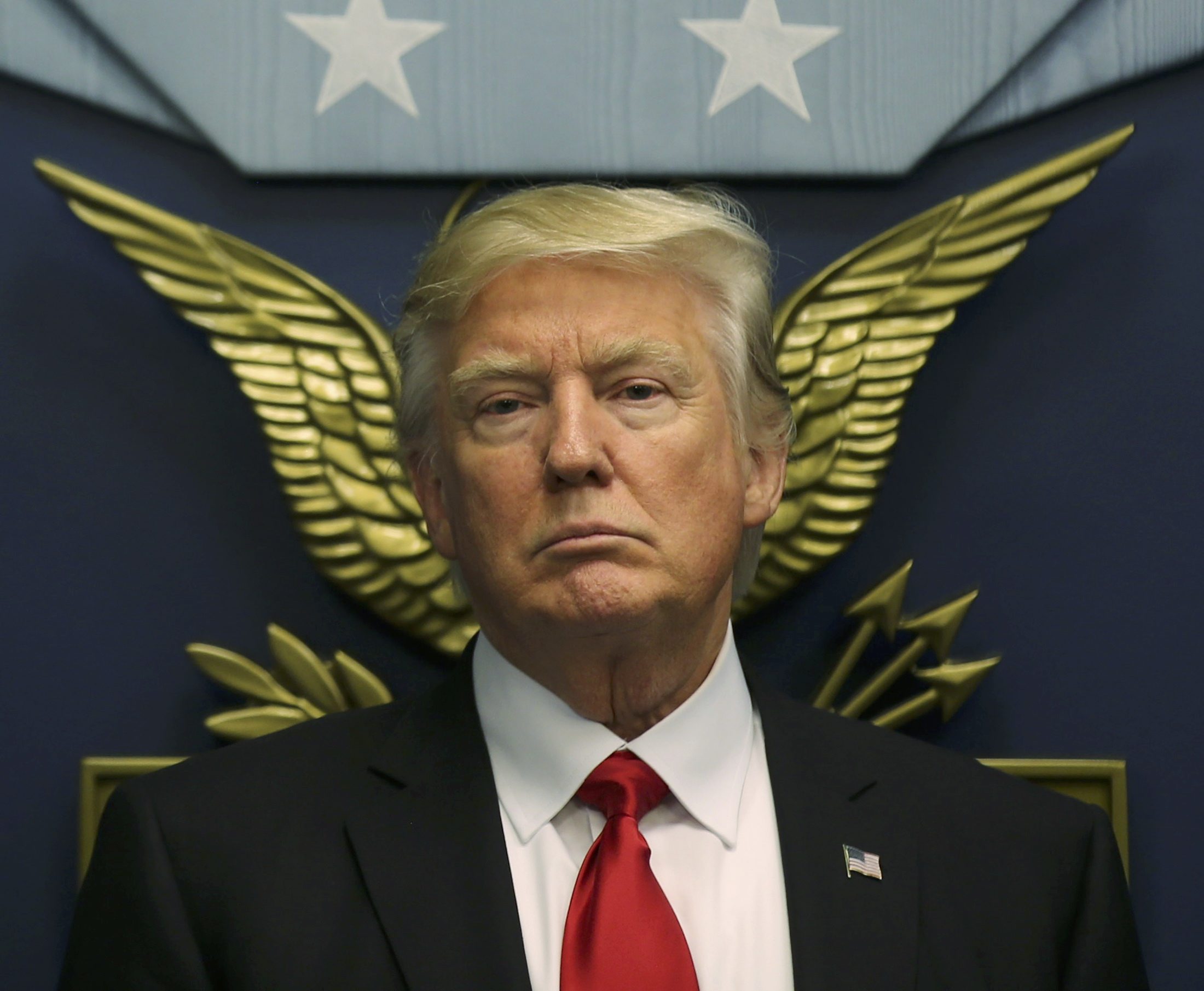 2017-01-27T214612Z_1366002812_HT1ED1R1OGI78_RTRMADP_3_USA-TRUMP-MATTIS