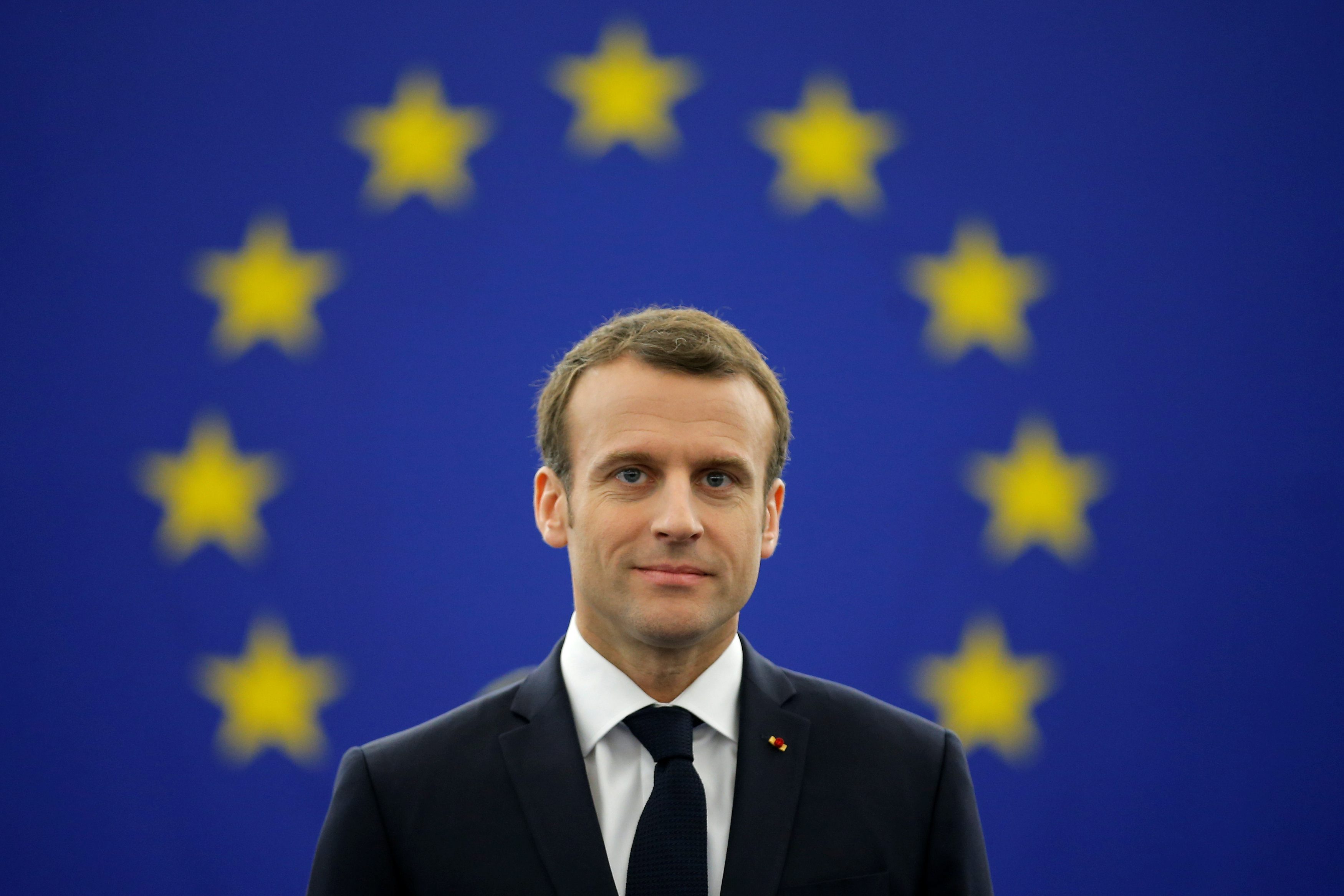 2018-04-17T084715Z_933715678_RC1244BCF0D0_RTRMADP_3_EU-FRANCE-MACRON
