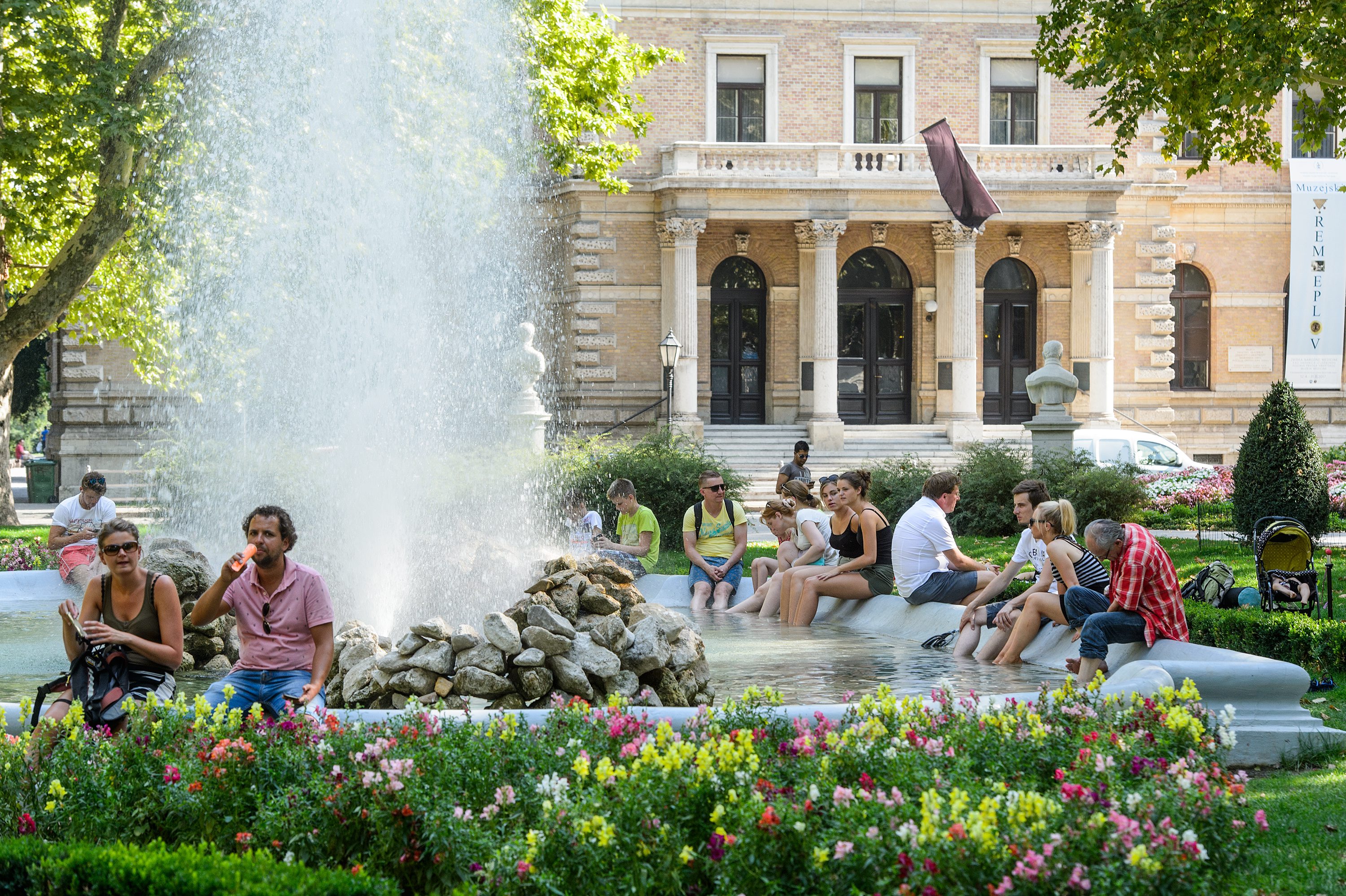 1501871513vrucine2-040817