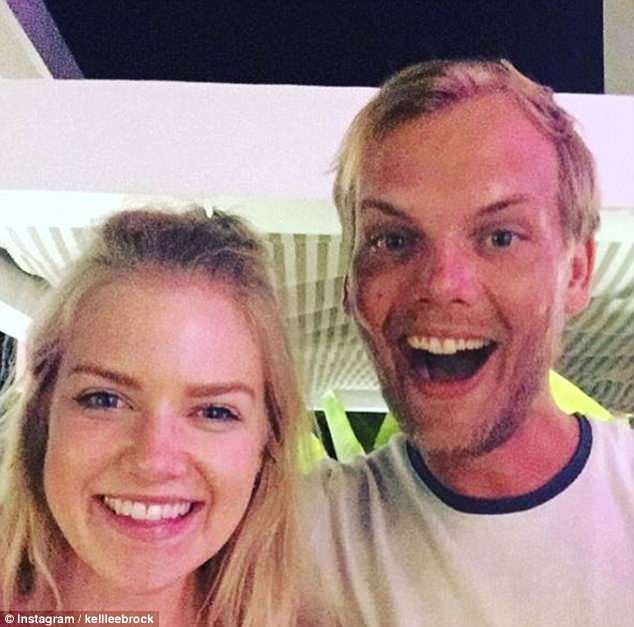 4B5EF90C00000578-5639703-image-m-2_1524256090331