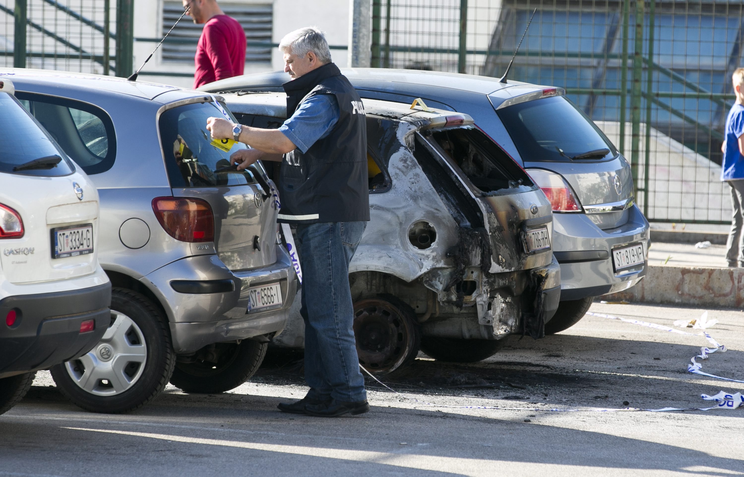 izgorio_auto2-210418