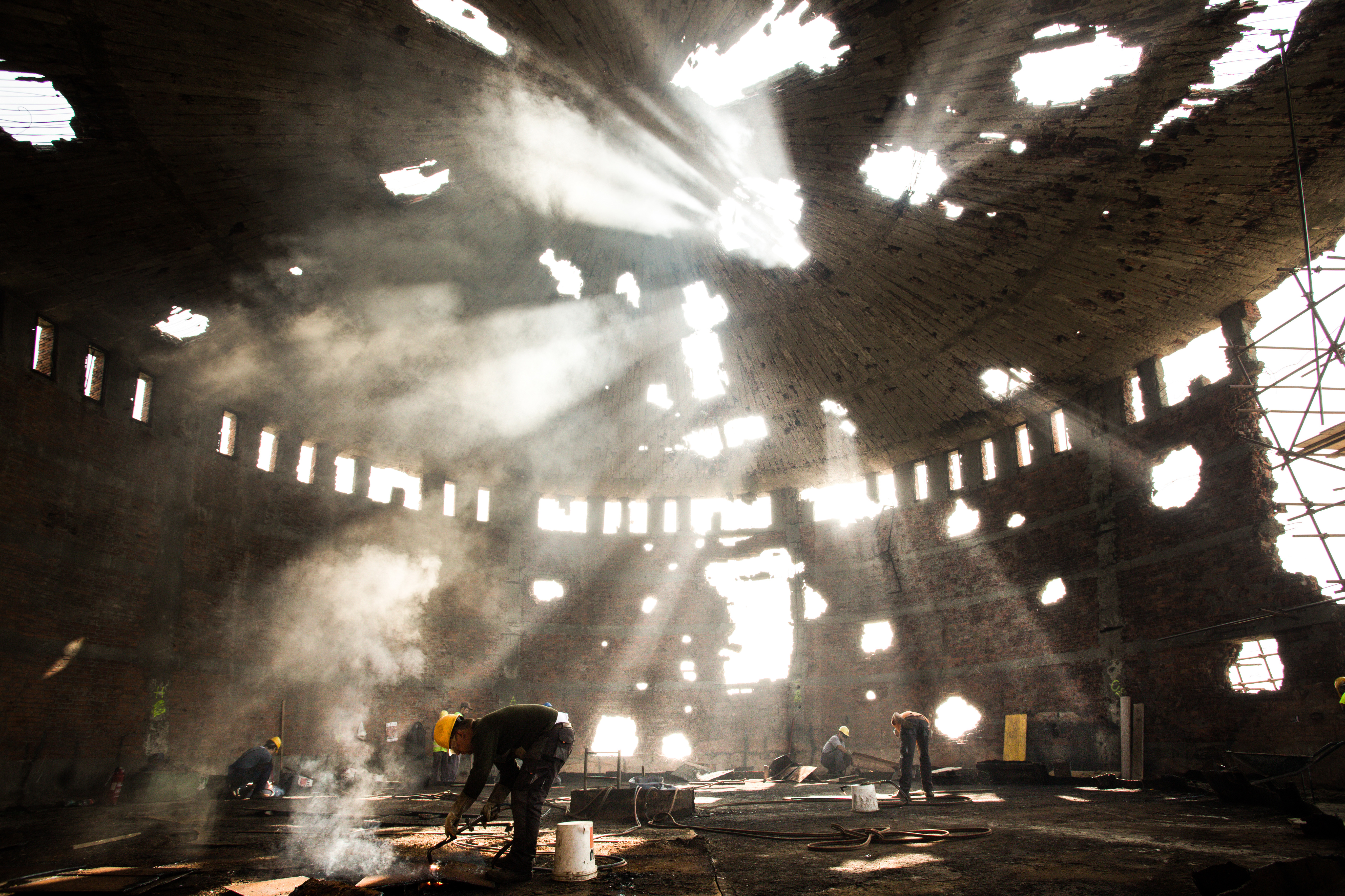 elvedji-emica-iz ratne tame u svjetlo buducnosti-5