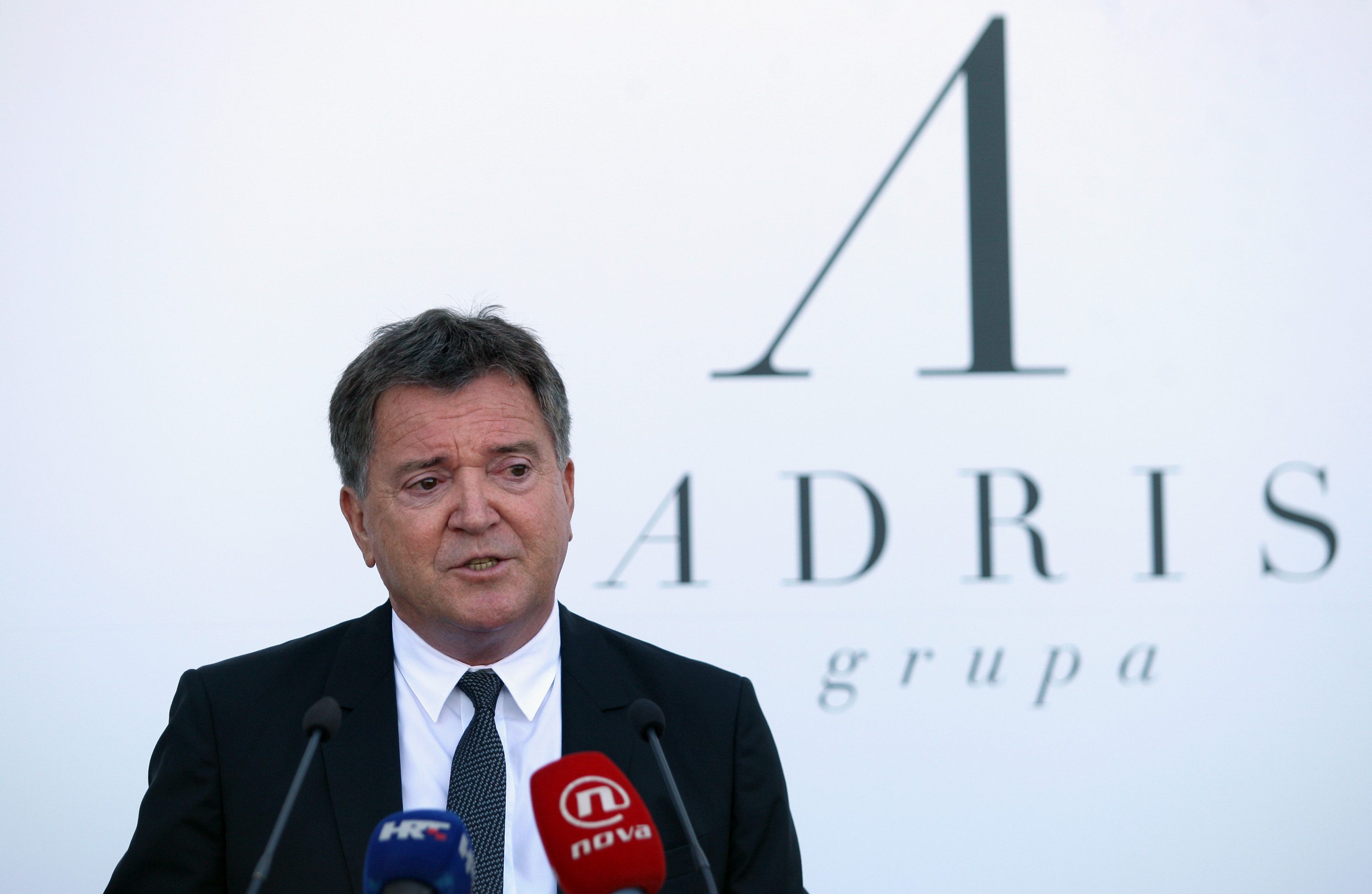 Ante Vlahović, Adris grupa