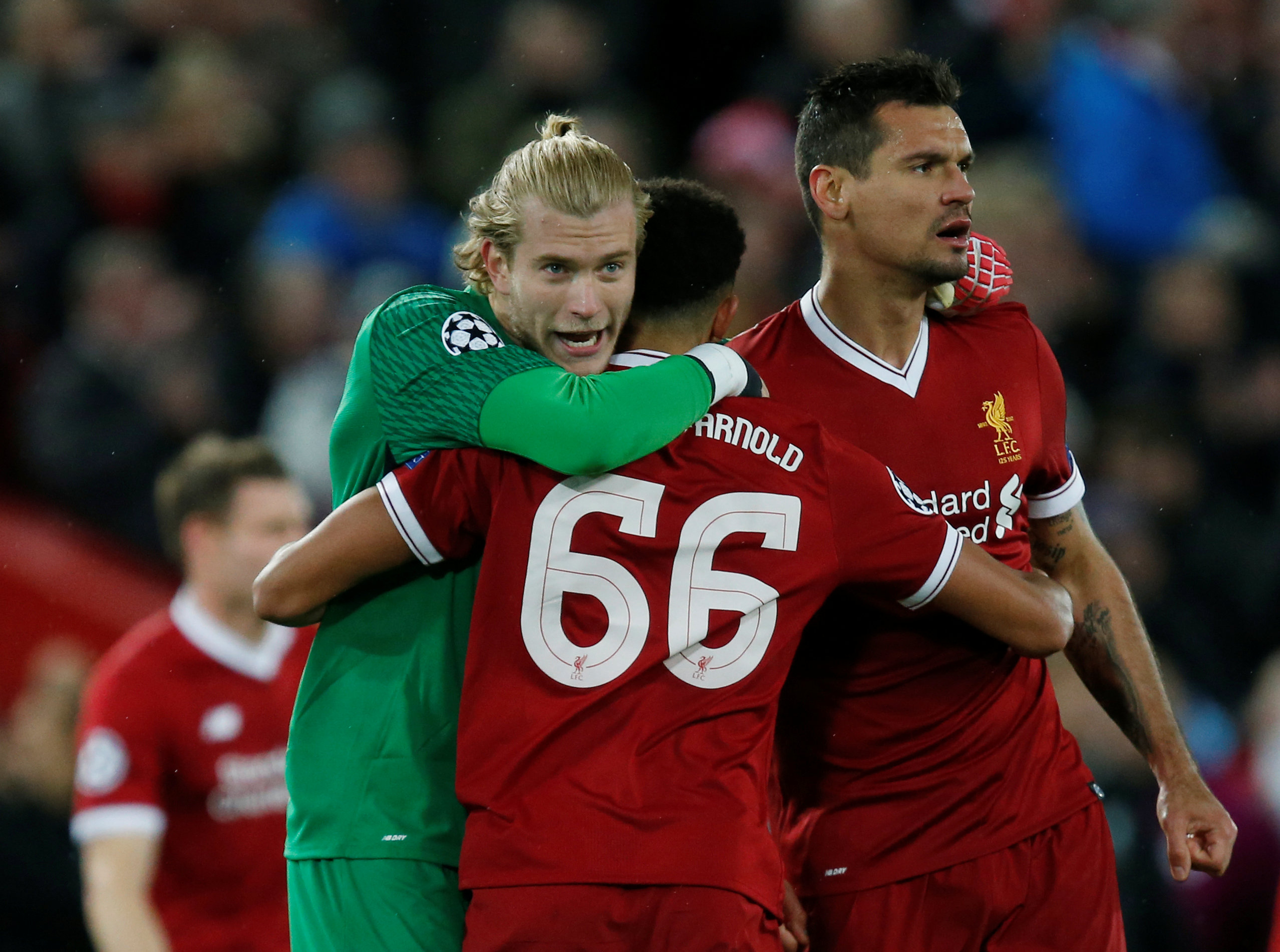 2018-04-04T205440Z_1683112194_RC1DDA24EE40_RTRMADP_3_SOCCER-CHAMPIONS-LIV-MCI