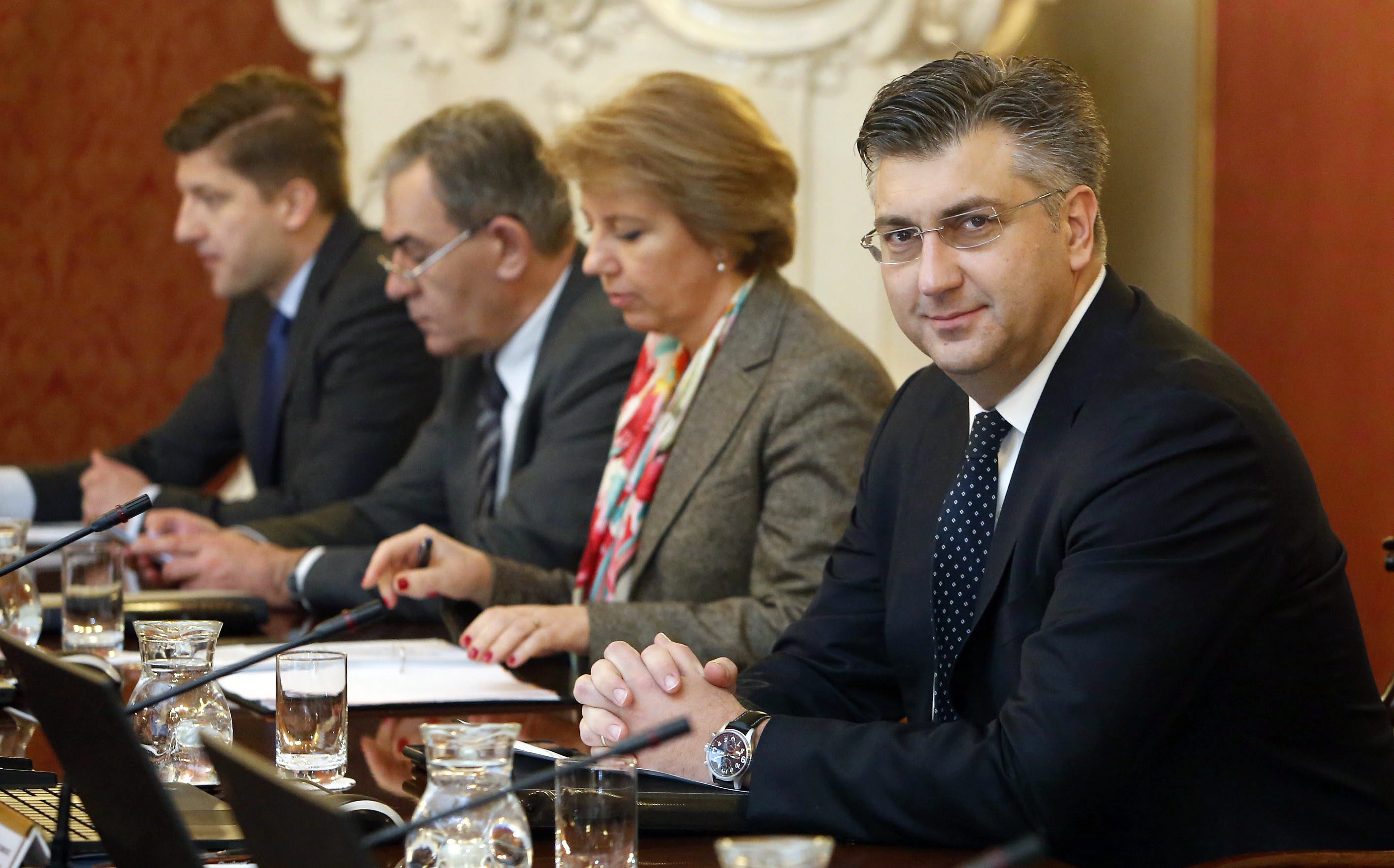 vlada_sjednica2-050418