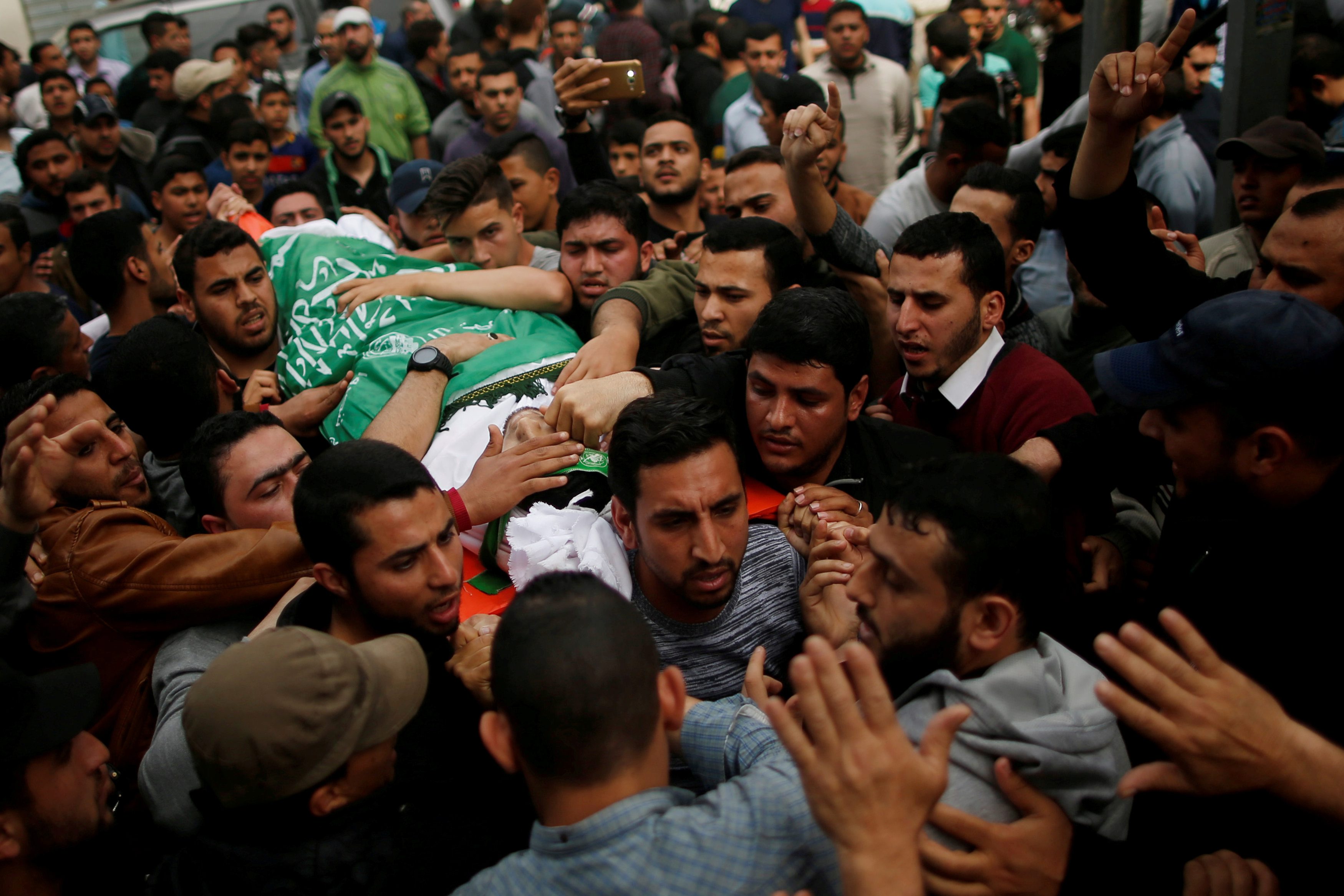 2018-04-05T140047Z_832552994_RC1B02370850_RTRMADP_3_ISRAEL-PALESTINIANS