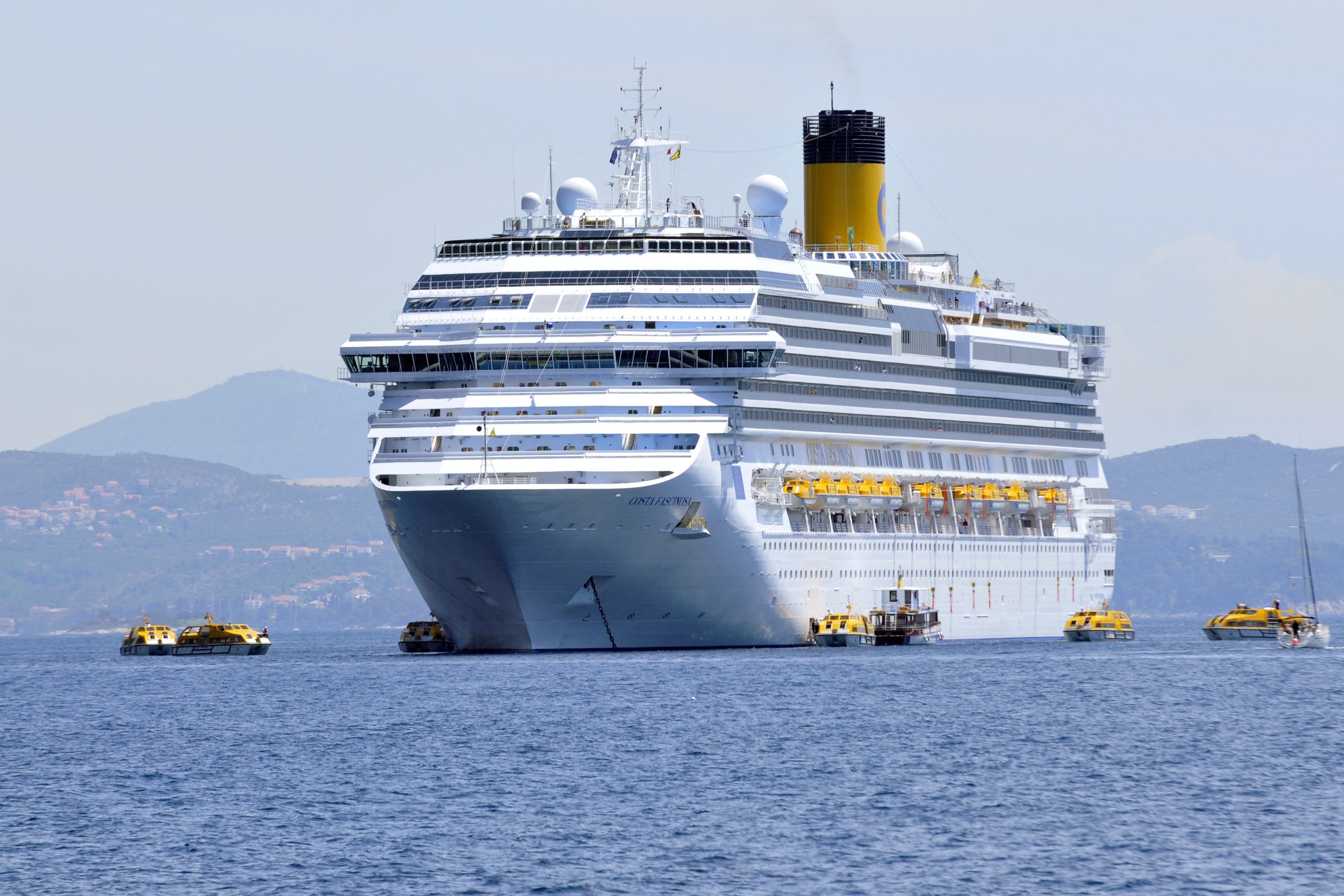 Kruzer Costa Fascinosa