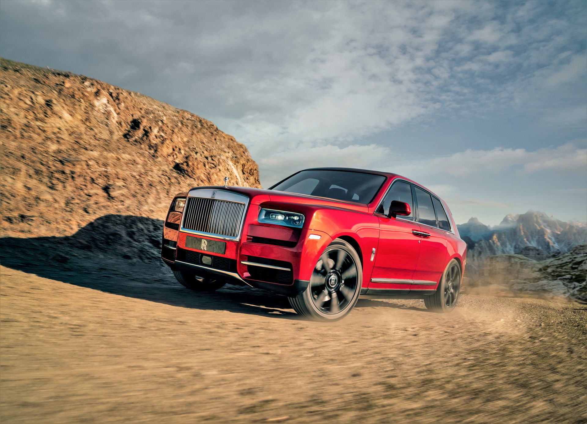 Rolls-Royce-Cullinan-4-1