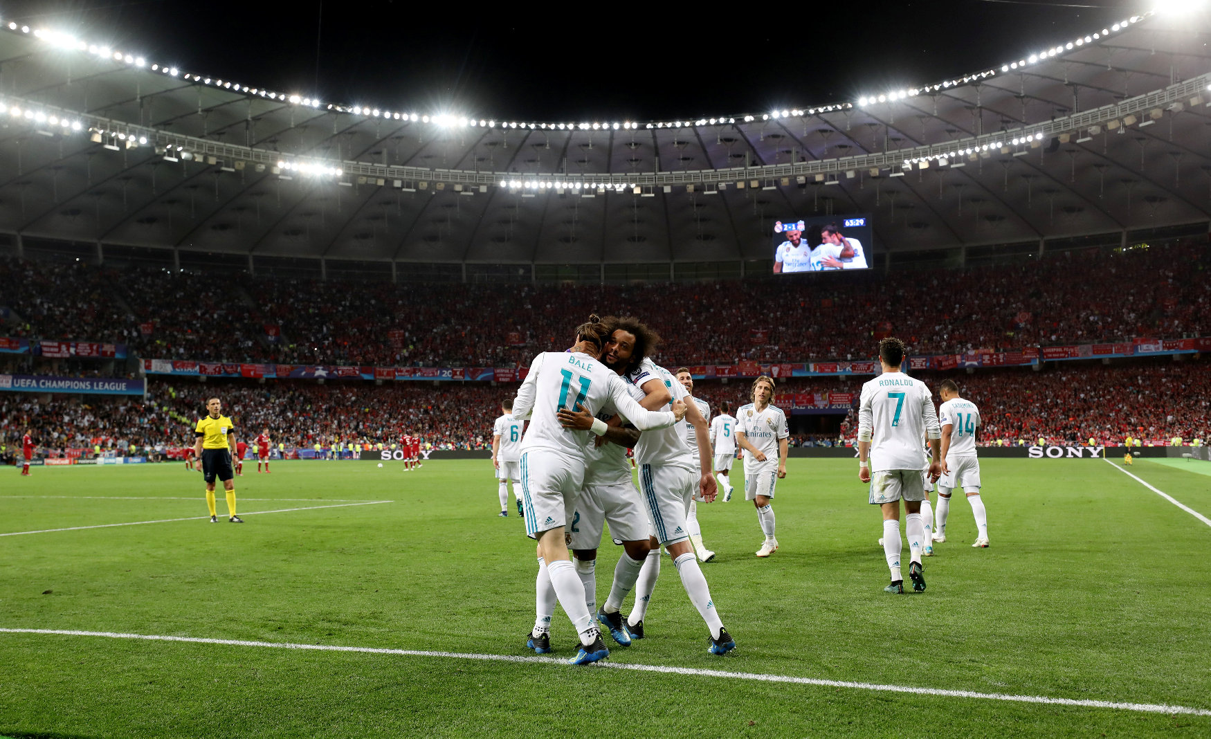 2018-05-26T201831Z_749103689_RC1AC3445610_RTRMADP_3_SOCCER-CHAMPIONS-FINAL