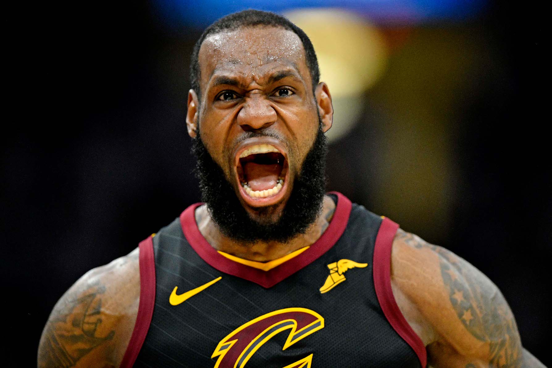 2018-05-26T032228Z_681326660_NOCID_RTRMADP_3_NBA-PLAYOFFS-BOSTON-CELTICS-AT-CLEVELAND-CAVALIERS