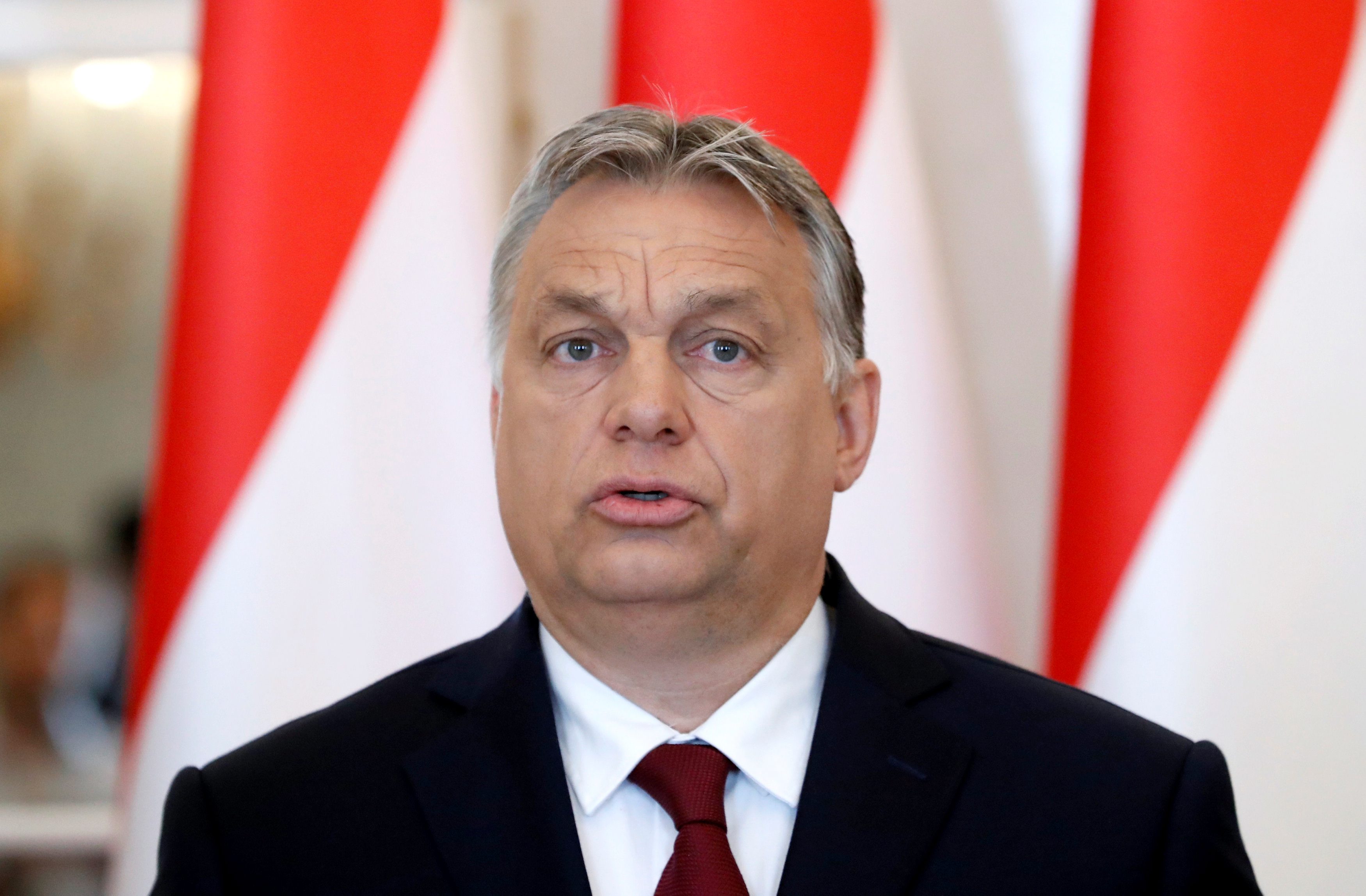2018-05-07T080521Z_600132082_RC1230EEAB80_RTRMADP_3_HUNGARY-ORBAN