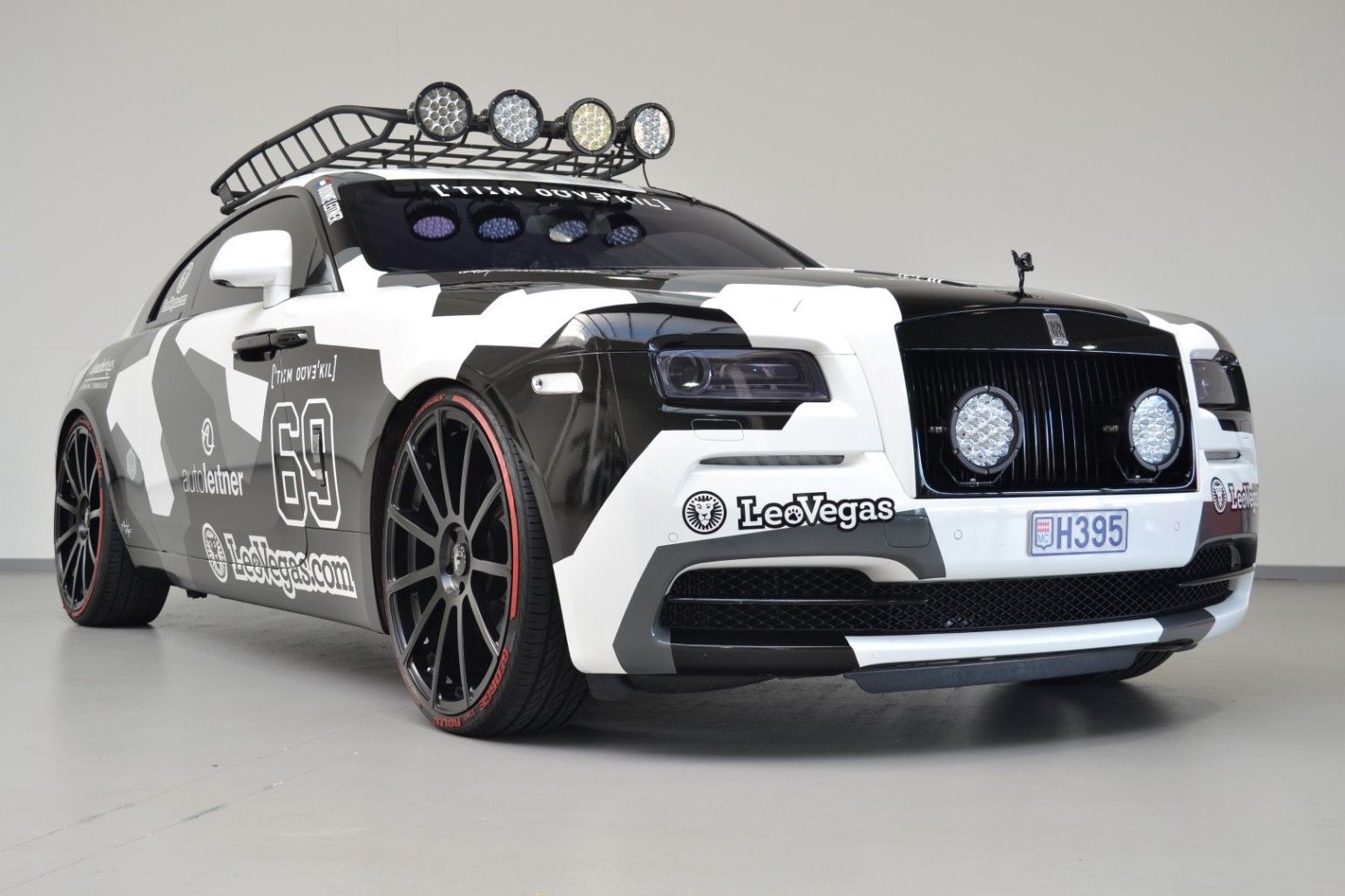 Jon-Olsson-Rolls-Royce-Wraith-19
