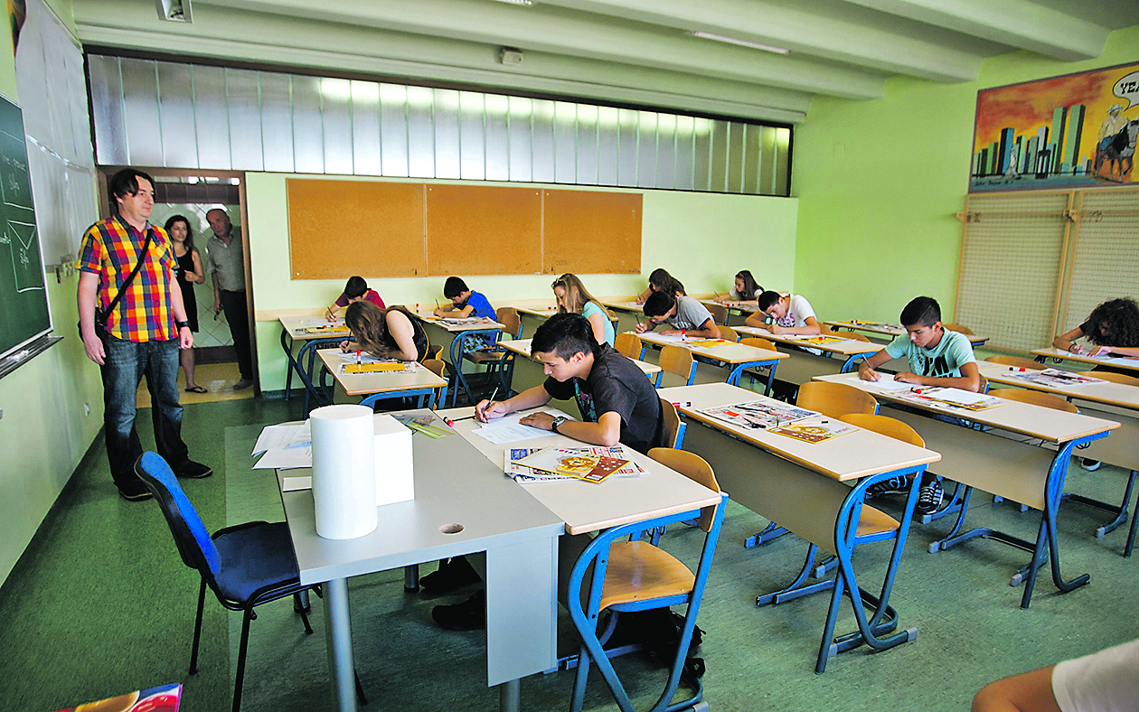 190762-242569-provjera_ucenici-010714