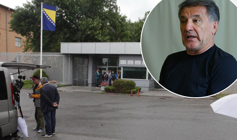 Zgrada suda u kojem će se u petak održati ročište po zahtjevu Hrvatske za izručenjem Zdravka Mamića (u krugu)