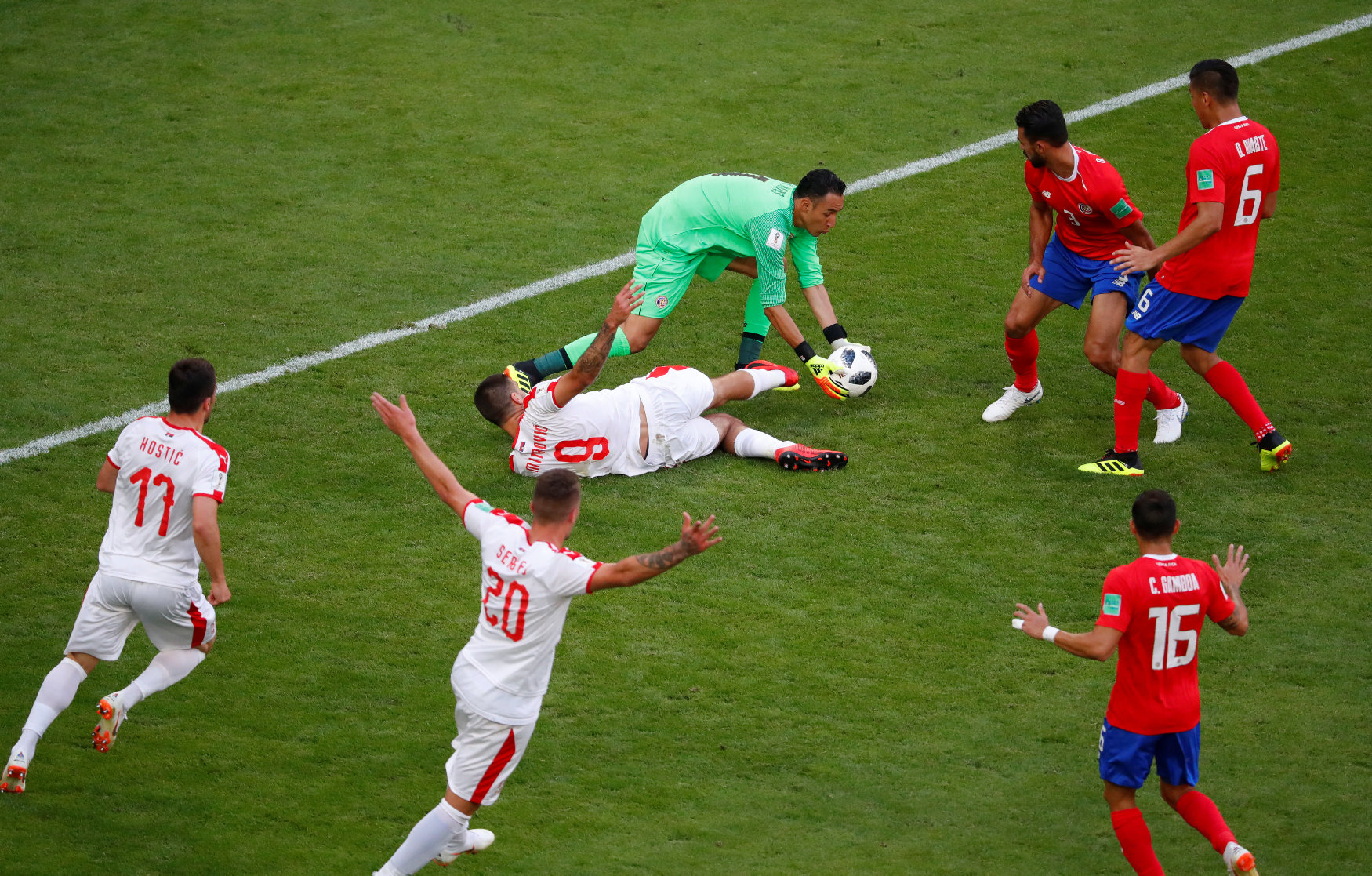 2018-06-17T134941Z_1325682270_RC1243F35980_RTRMADP_3_SOCCER-WORLDCUP-CRI-SRB