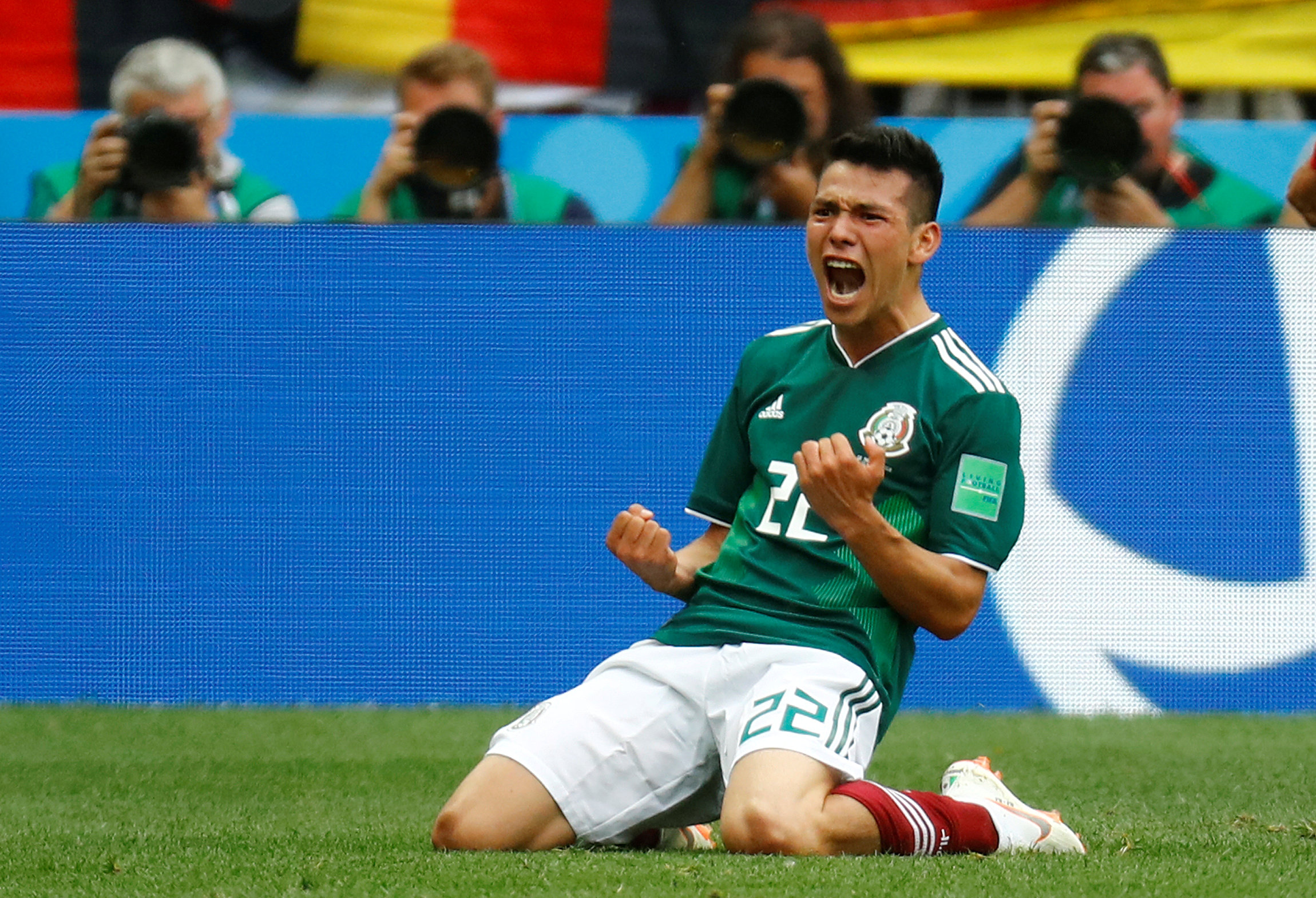 2018-06-17T173003Z_844403555_RC1C65368A80_RTRMADP_3_SOCCER-WORLDCUP-GER-MEX