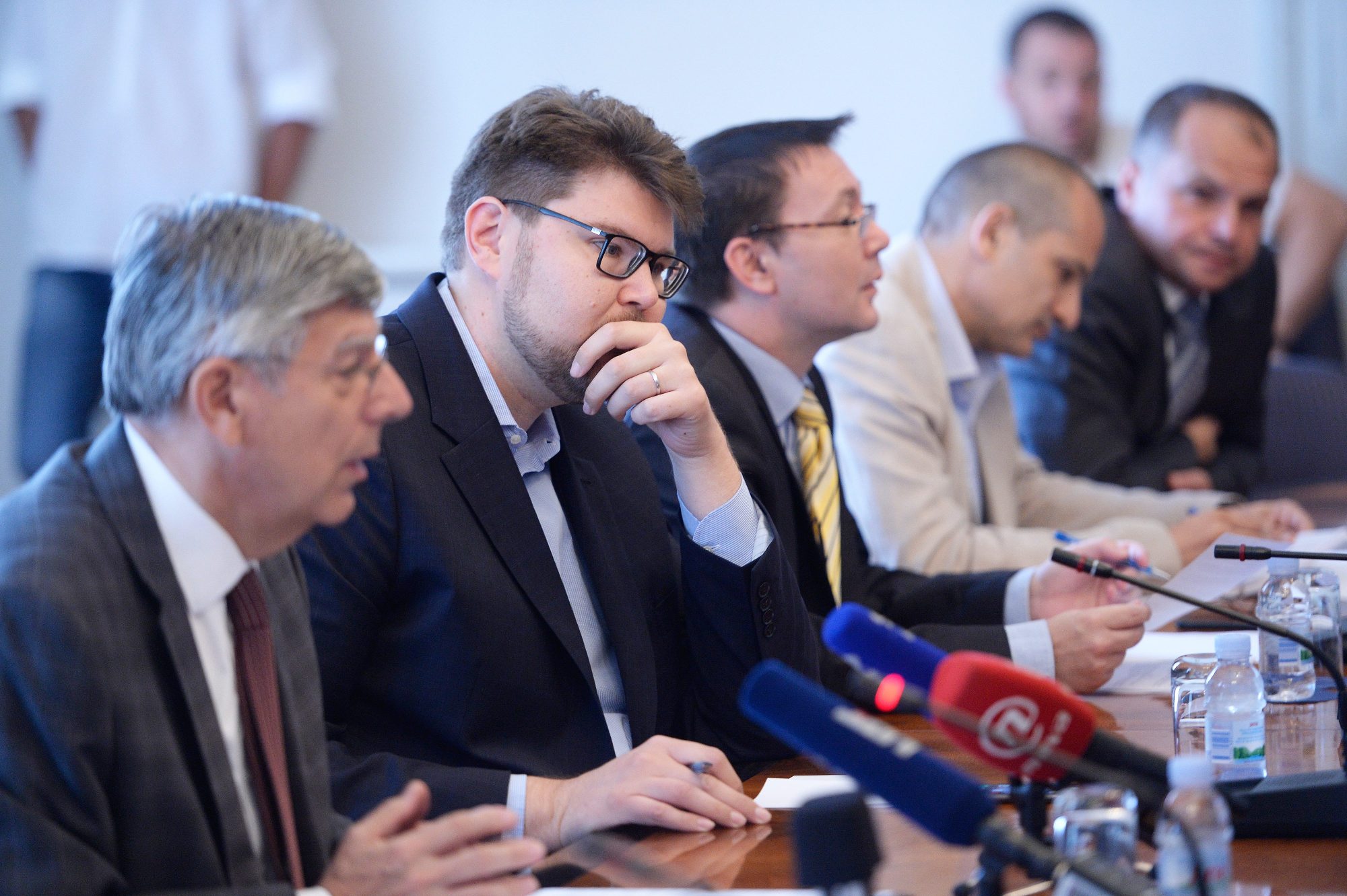 odbor_zakonodavstvo12-200618