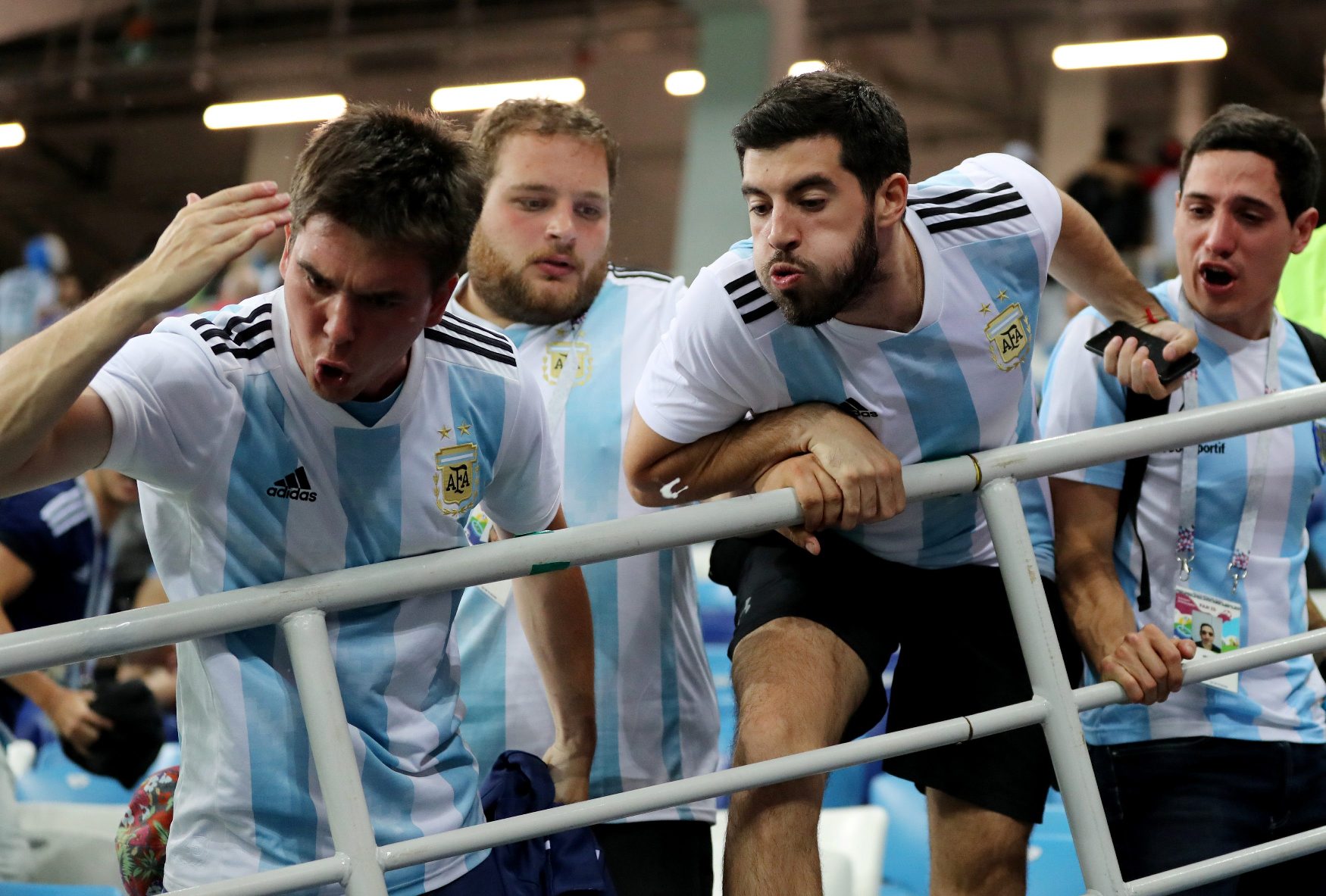 2018-06-21T200926Z_1435558240_RC1F79FED9F0_RTRMADP_3_SOCCER-WORLDCUP-ARG-CRO