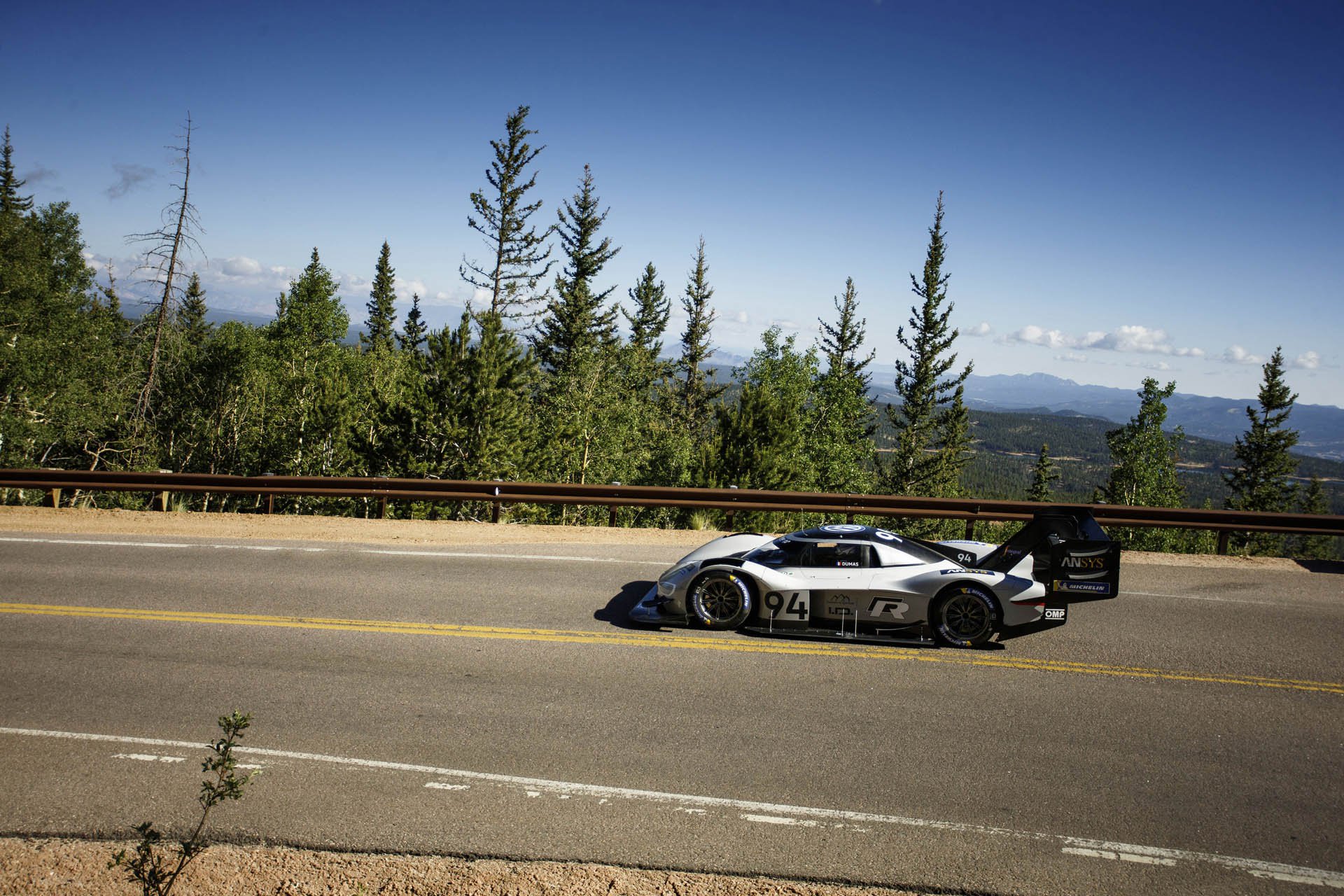 00c1028e-vw-id-r-pikes-peak-record-14