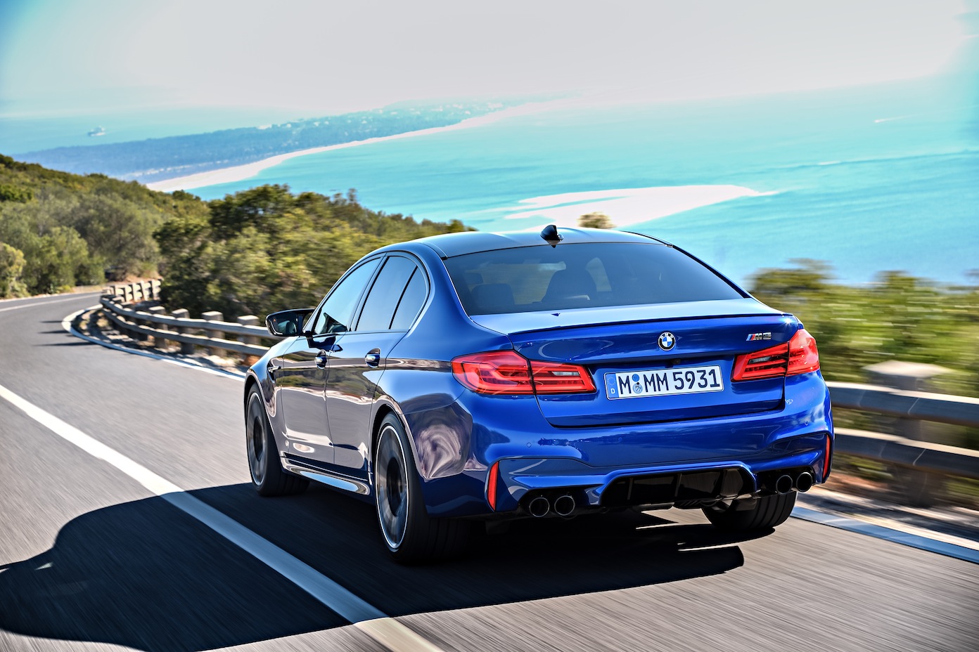 P90286967_highRes_the-new-bmw-m5-11-20