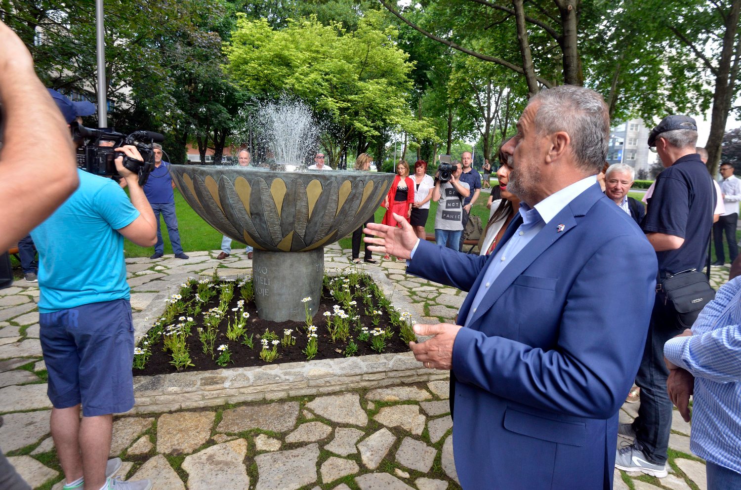 Milan Bandić na službenom predstavljanju obnovljenog parka i fontane Tratinčica