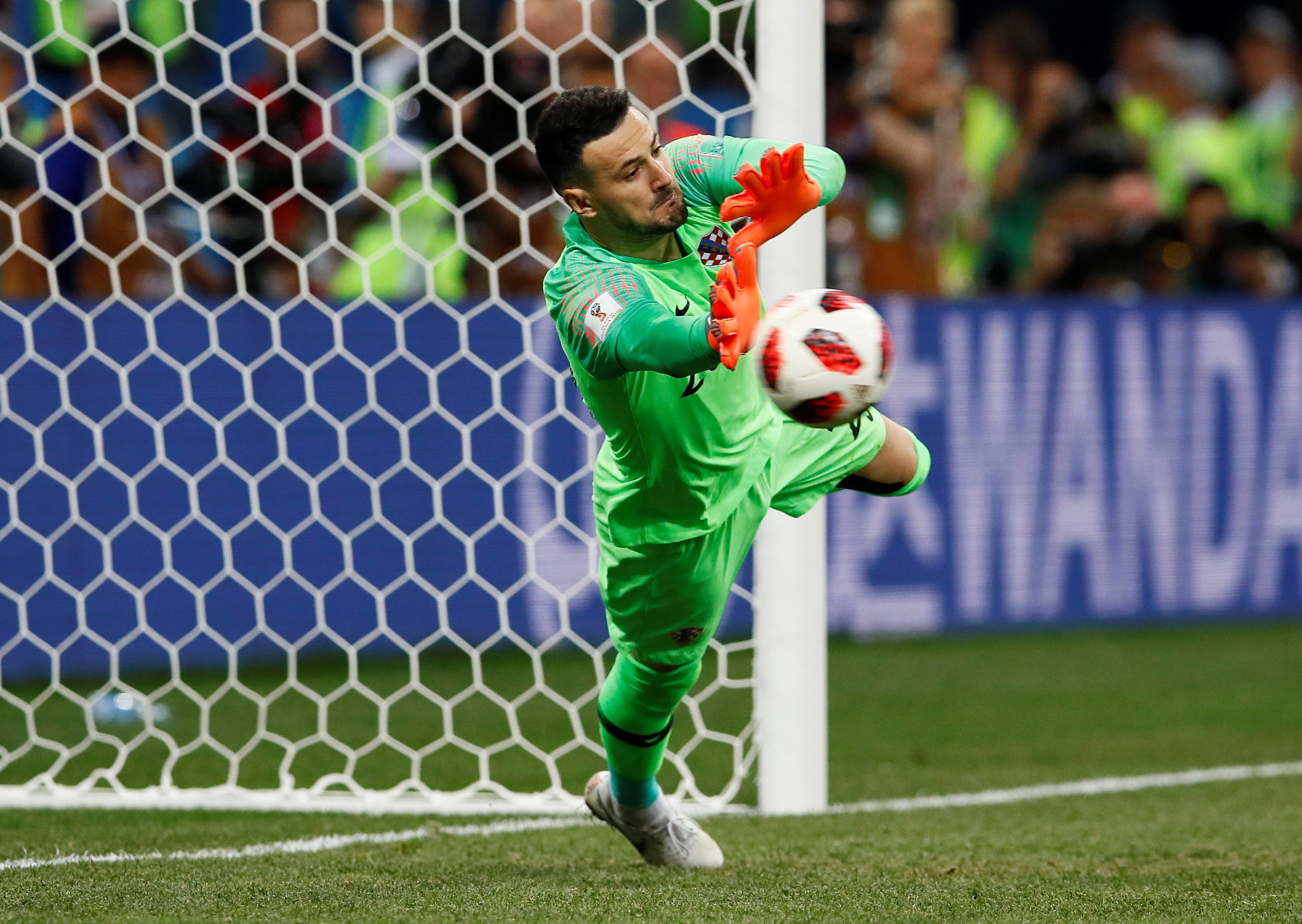 2018-07-01T203955Z_974090956_RC110F8D00B0_RTRMADP_3_SOCCER-WORLDCUP-CRO-DNK