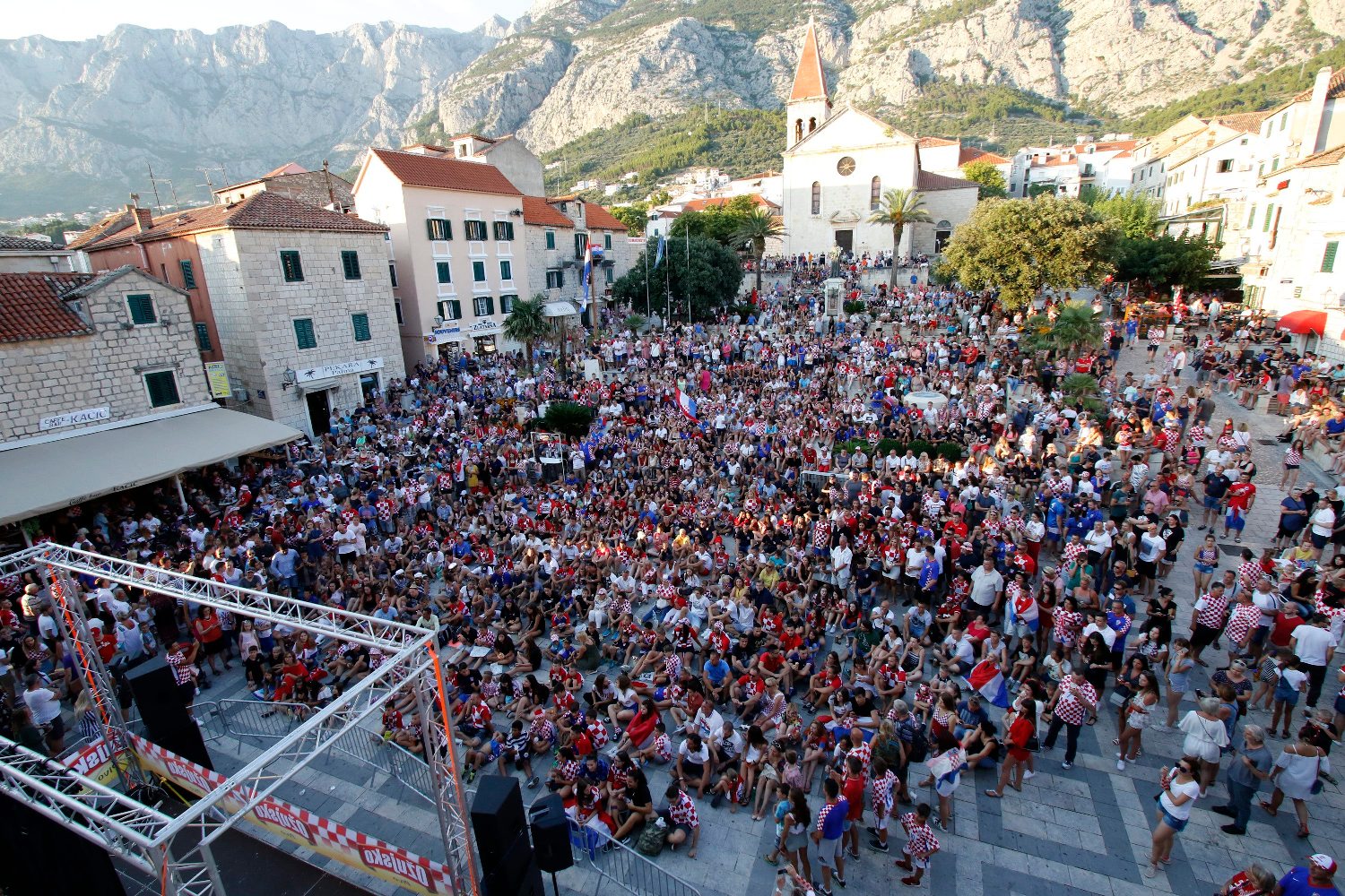 navijaci_makarska6-110718