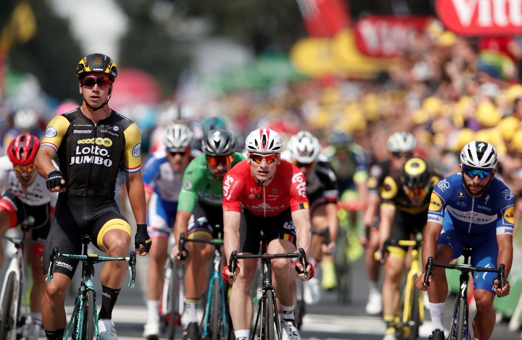 2018-07-14T145331Z_1231028093_RC1CD45EFD70_RTRMADP_3_CYCLING-FRANCE