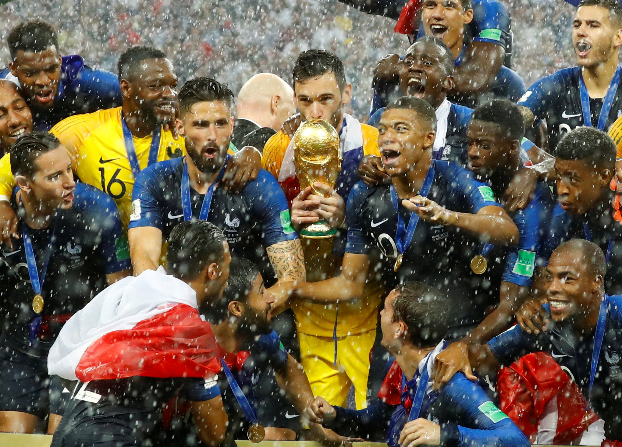 2018-07-15T183756Z_740983483_RC1BBA0D77A0_RTRMADP_3_SOCCER-WORLDCUP-FINAL