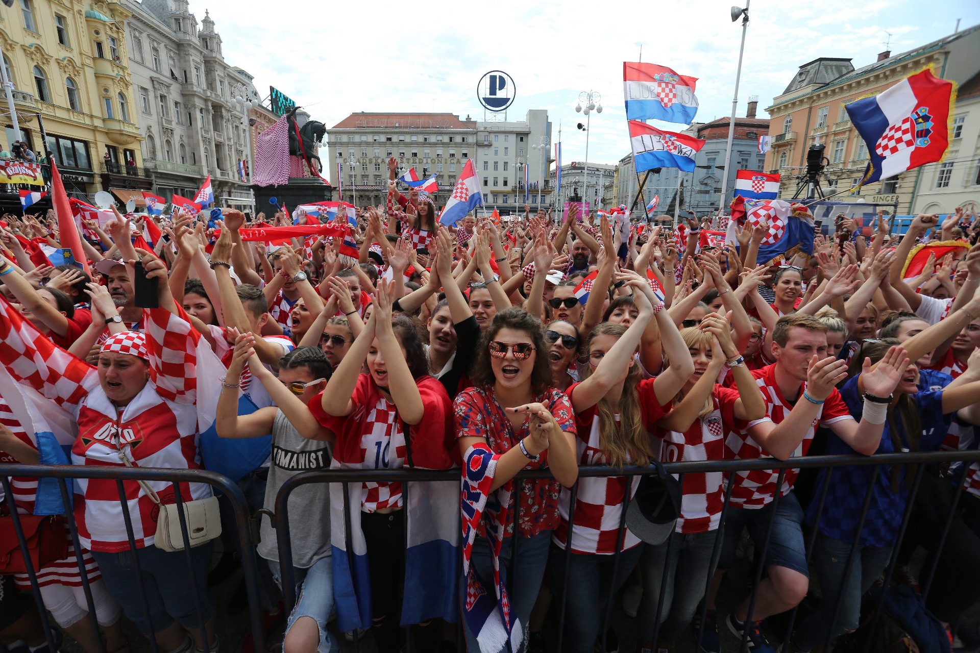 Pripreme za svečani doček nogometaša