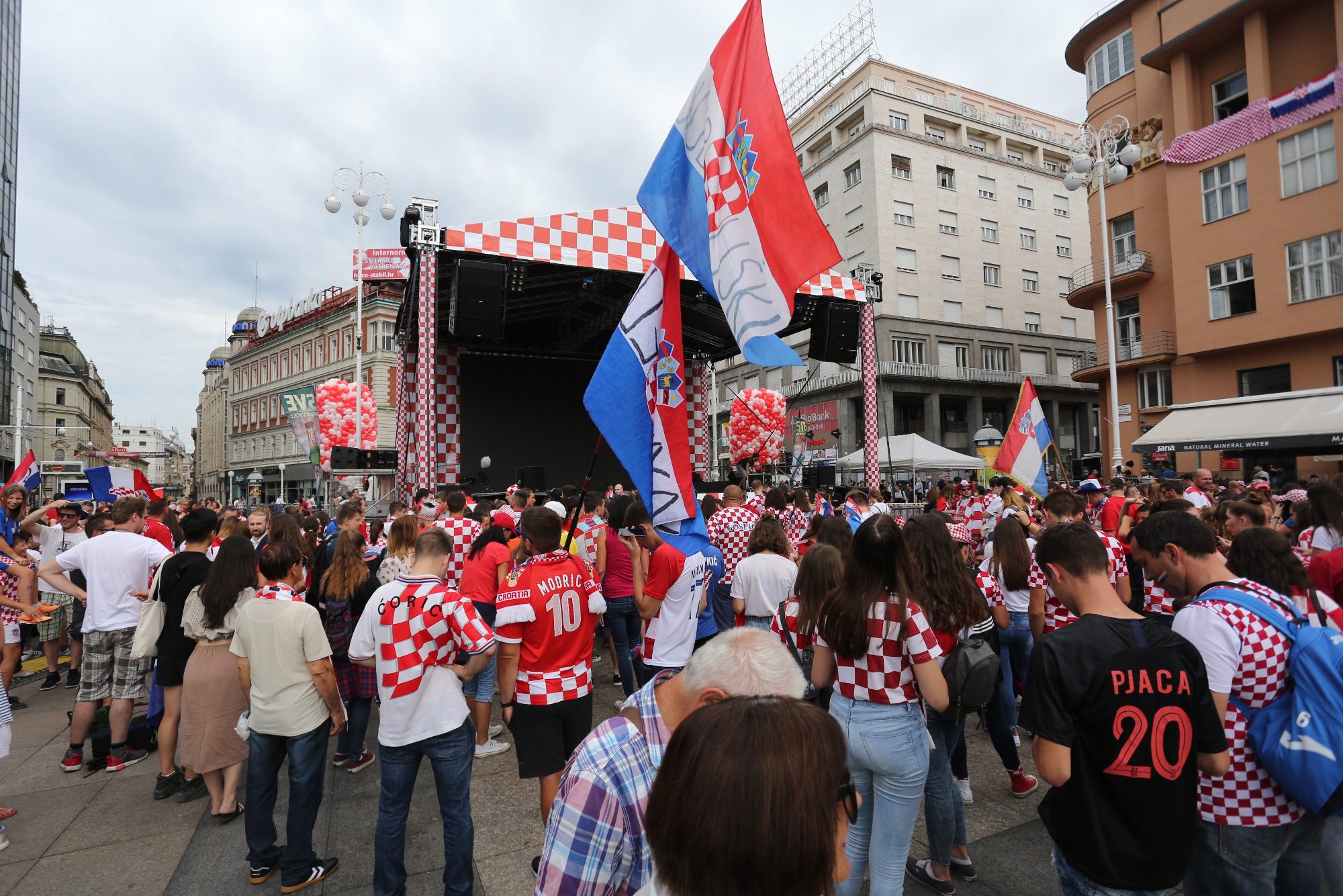 trg_navijaci7-160718