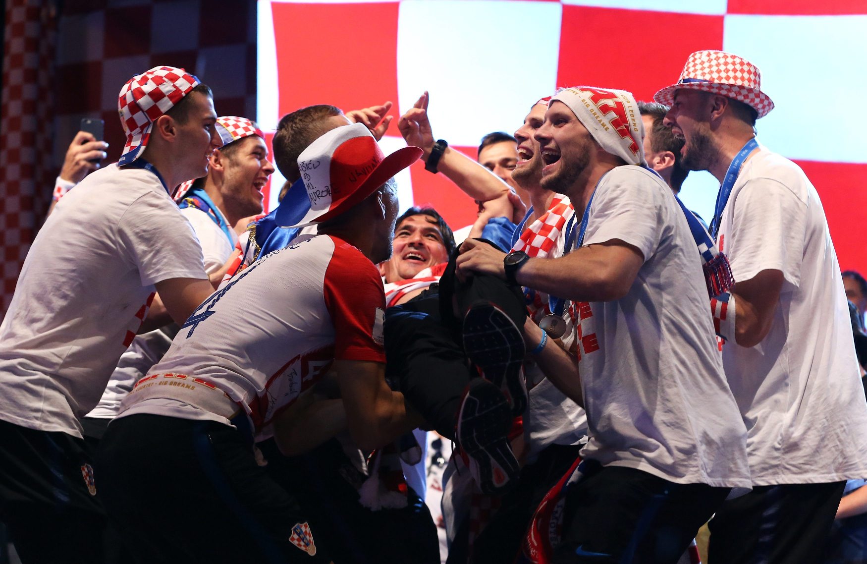 2018-07-16T195812Z_187081930_RC19FBD2E780_RTRMADP_3_SOCCER-WORLDCUP-CRO