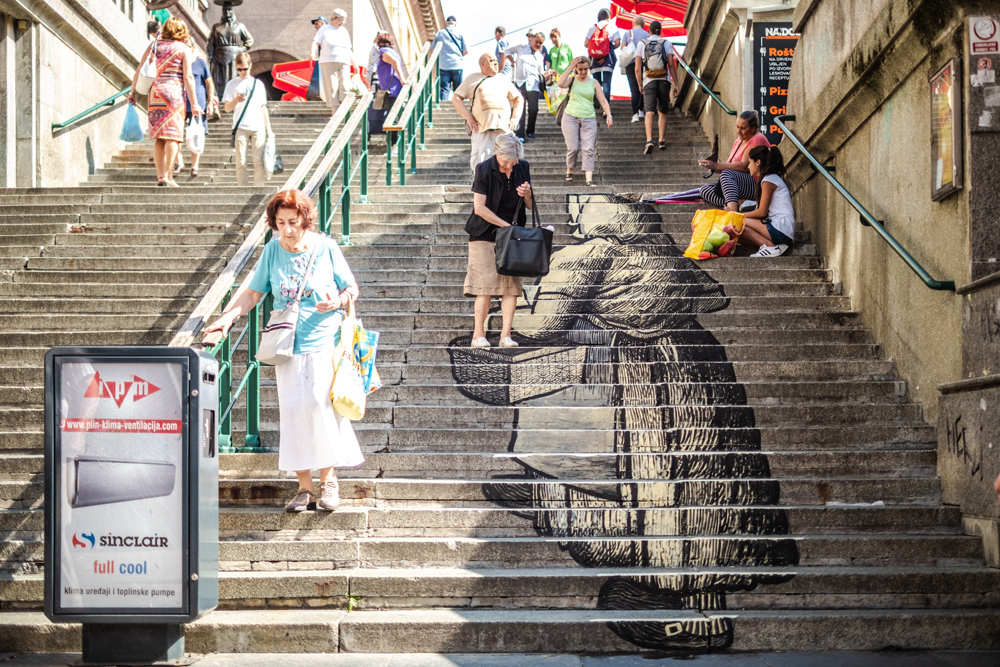 Mladi umjetnik Mislav Lešić oslikao je glavne stepenice tržnice Dolac