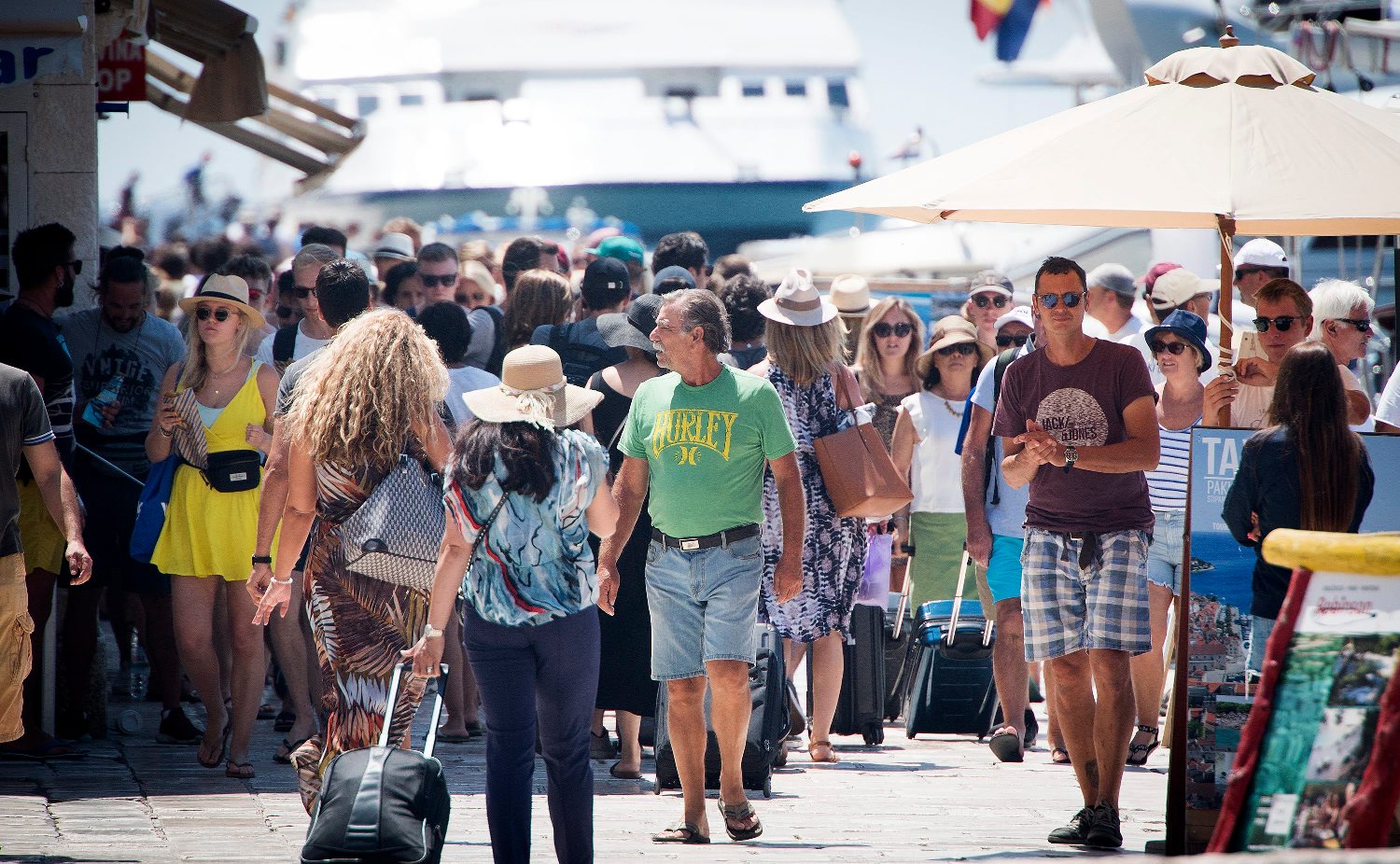 hvar_turisti11-190718