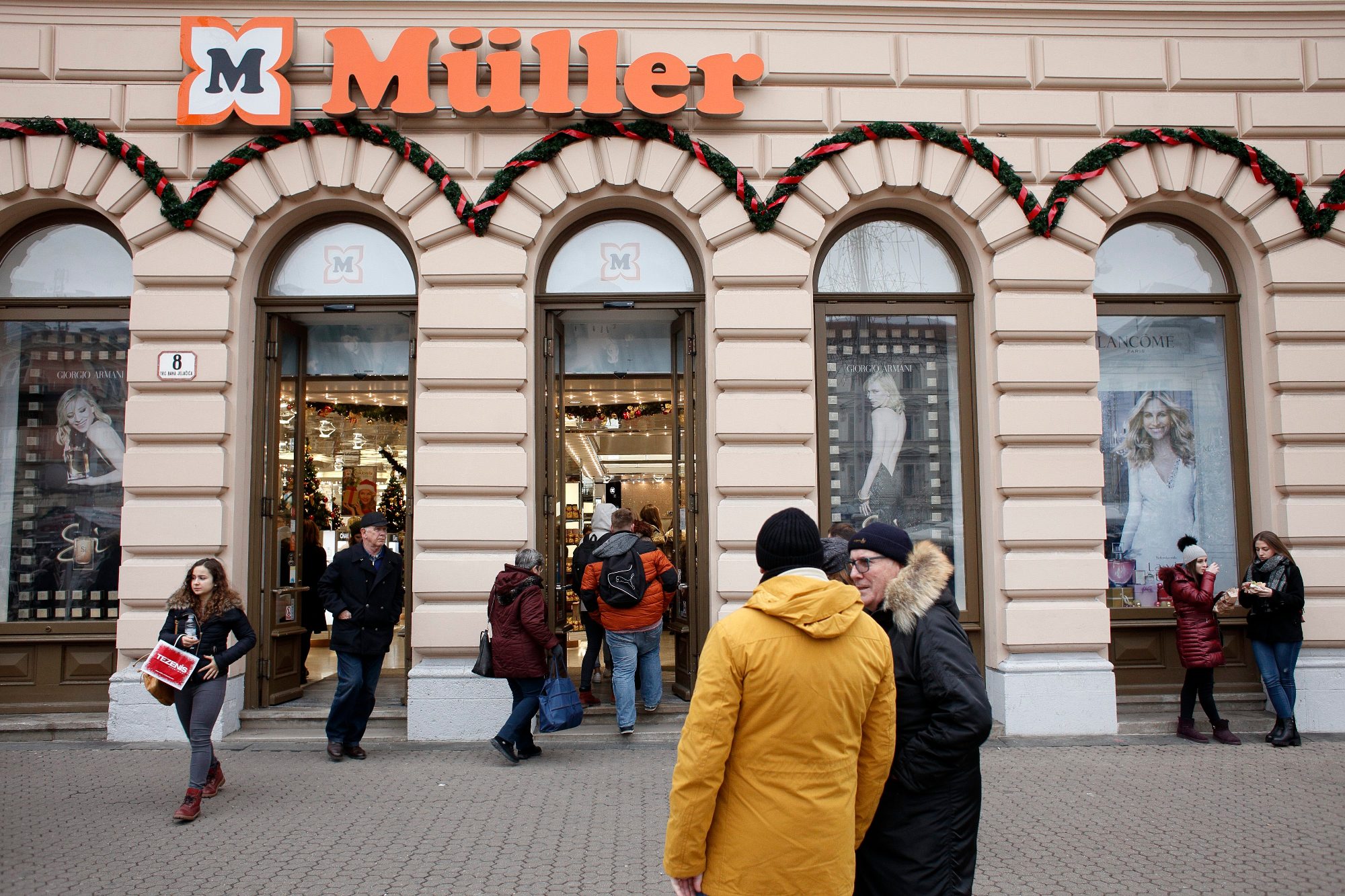 Prodavaonica Müller na Trgu bana Jelačića