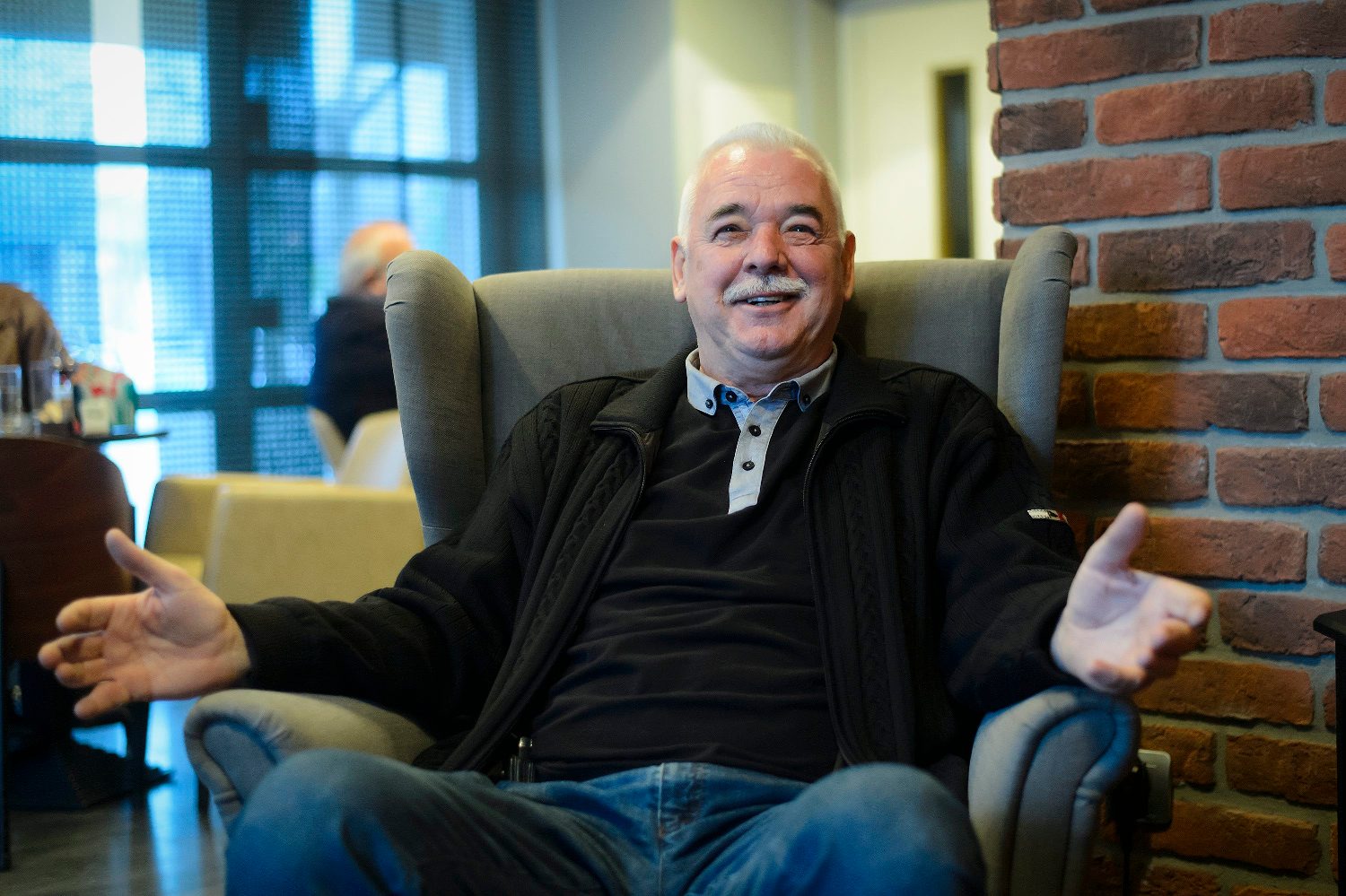 Bivši nogometni sudac Mateo Beusan na konferenciji u Poreču govori na temu 'Kako je VAR promijenio nogomet'