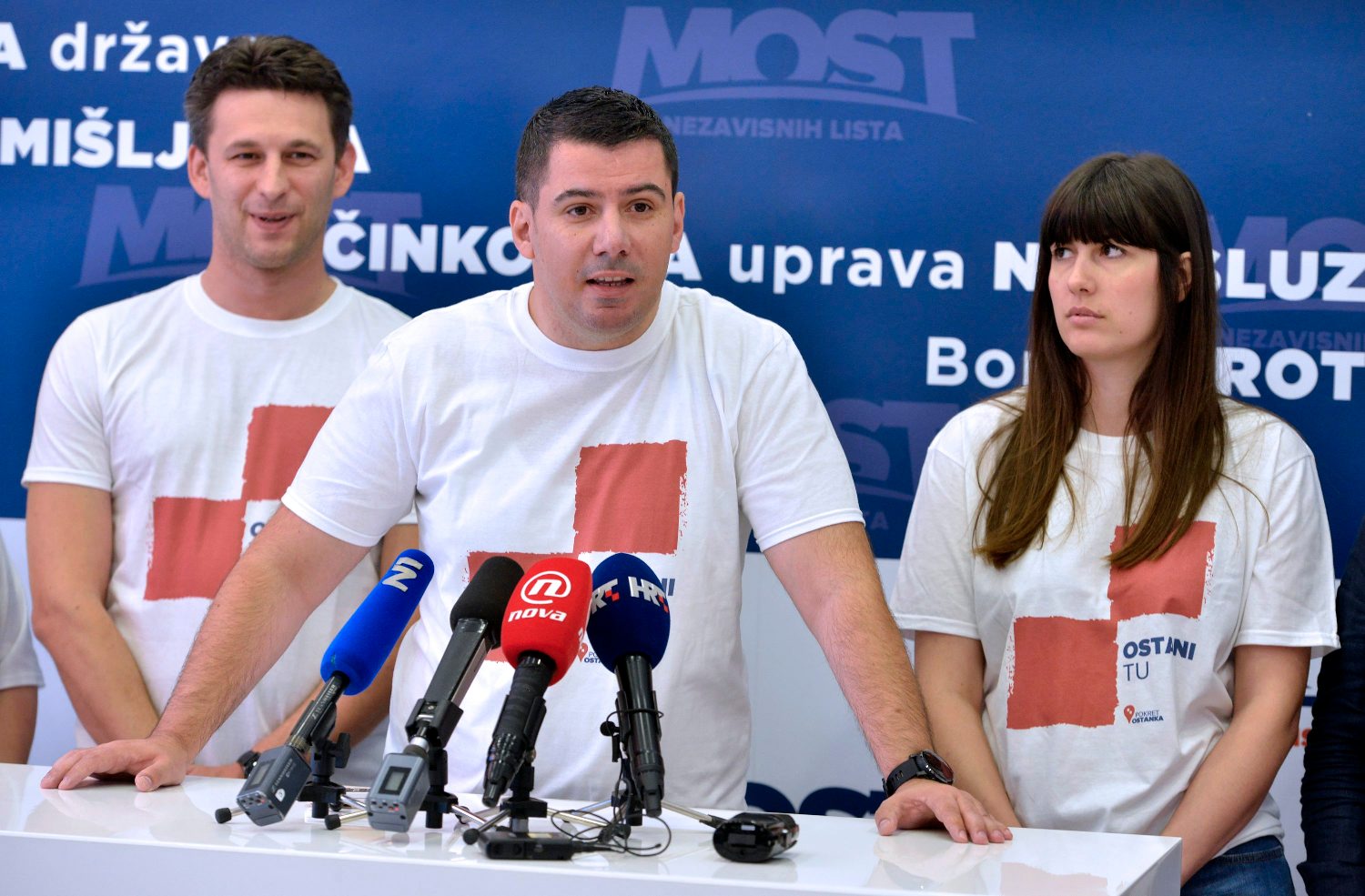 Na fotografiji: Božo Petrov, Nikola Grmoja i Sonja Cikotić