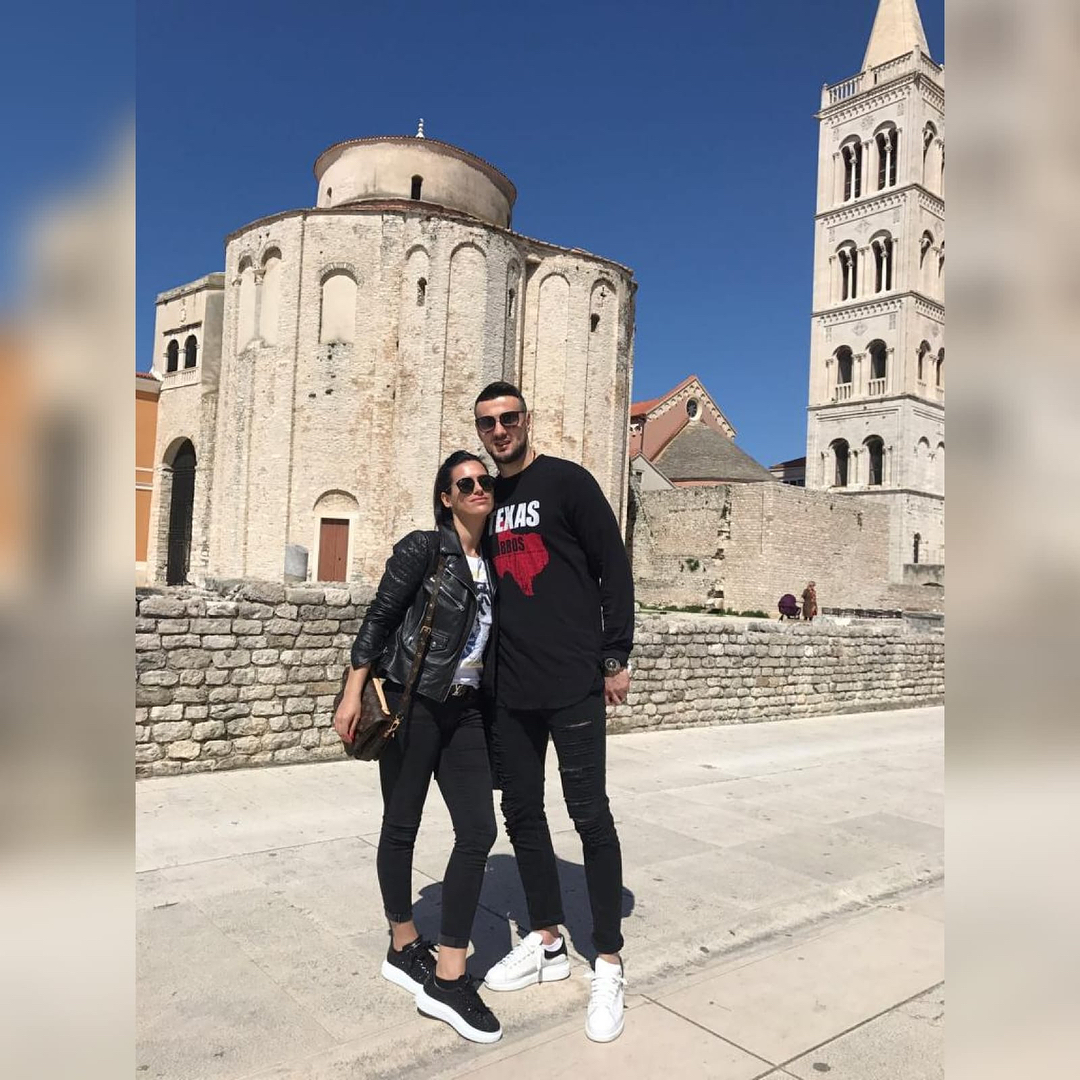 35934321_1502139496556921_5897156338412158976_n