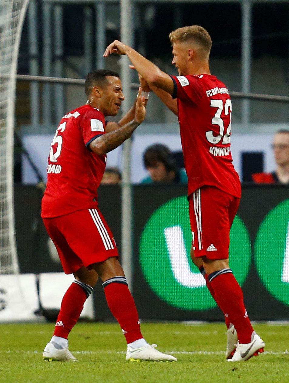 2018-08-12T185548Z_1409167586_RC1730C06520_RTRMADP_3_SOCCER-GERMANY-SUPERCUP