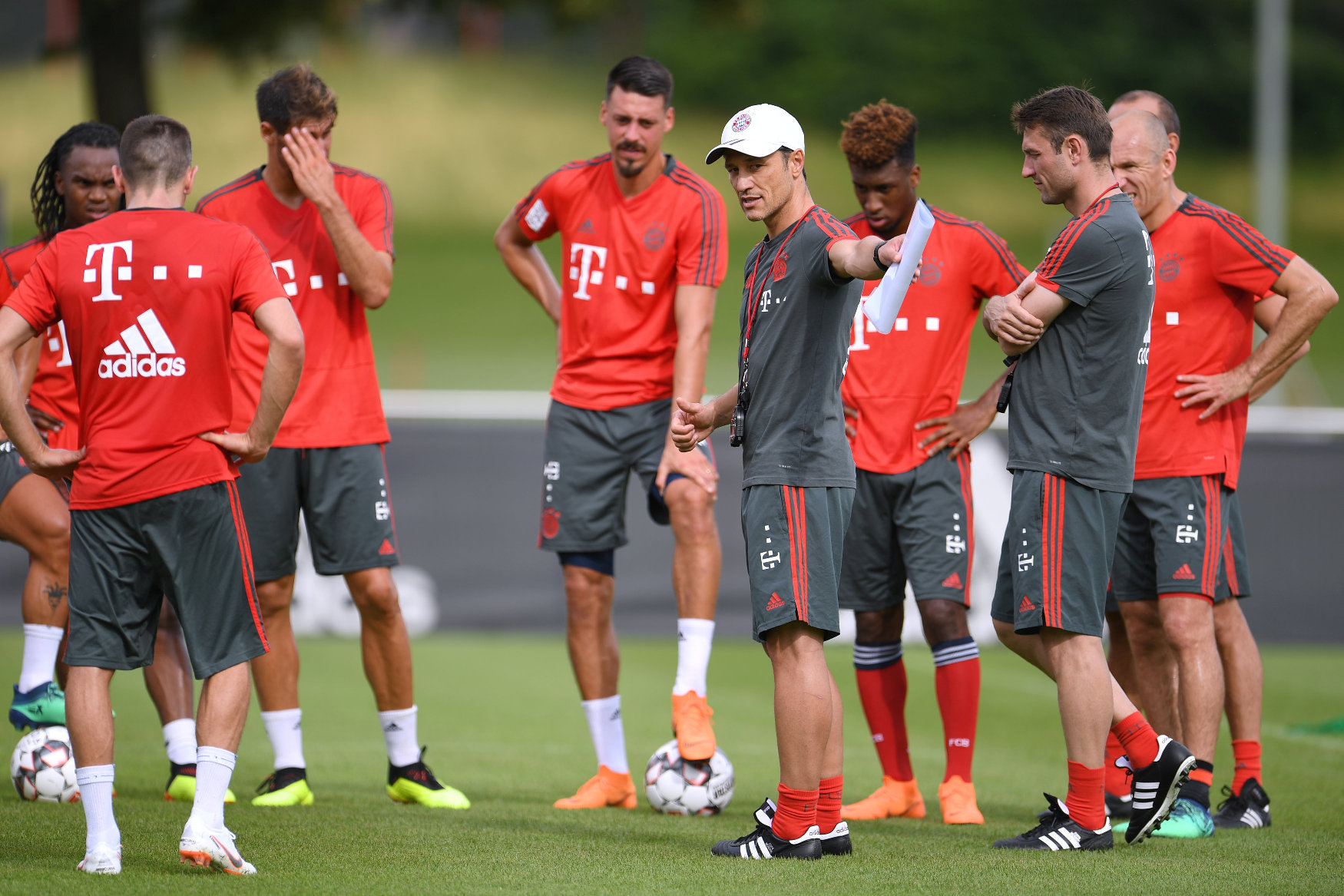 2018-07-04T154243Z_1465934013_RC12696637E0_RTRMADP_3_SOCCER-GERMANY-BAY