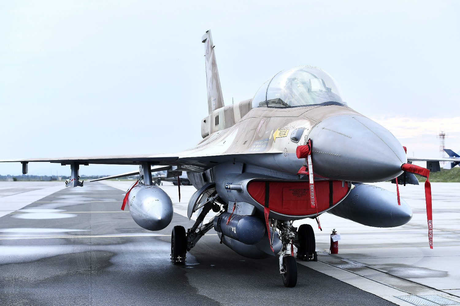 Na fotografiji: F16 Barak