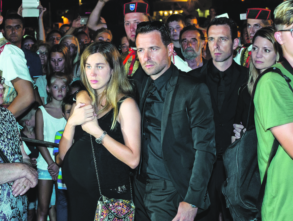 Za koji tjedan rodit će Oliverova snaha Karmen, Korčulanka koja je od 2016. godine u braku s njegovim sinom Davorom