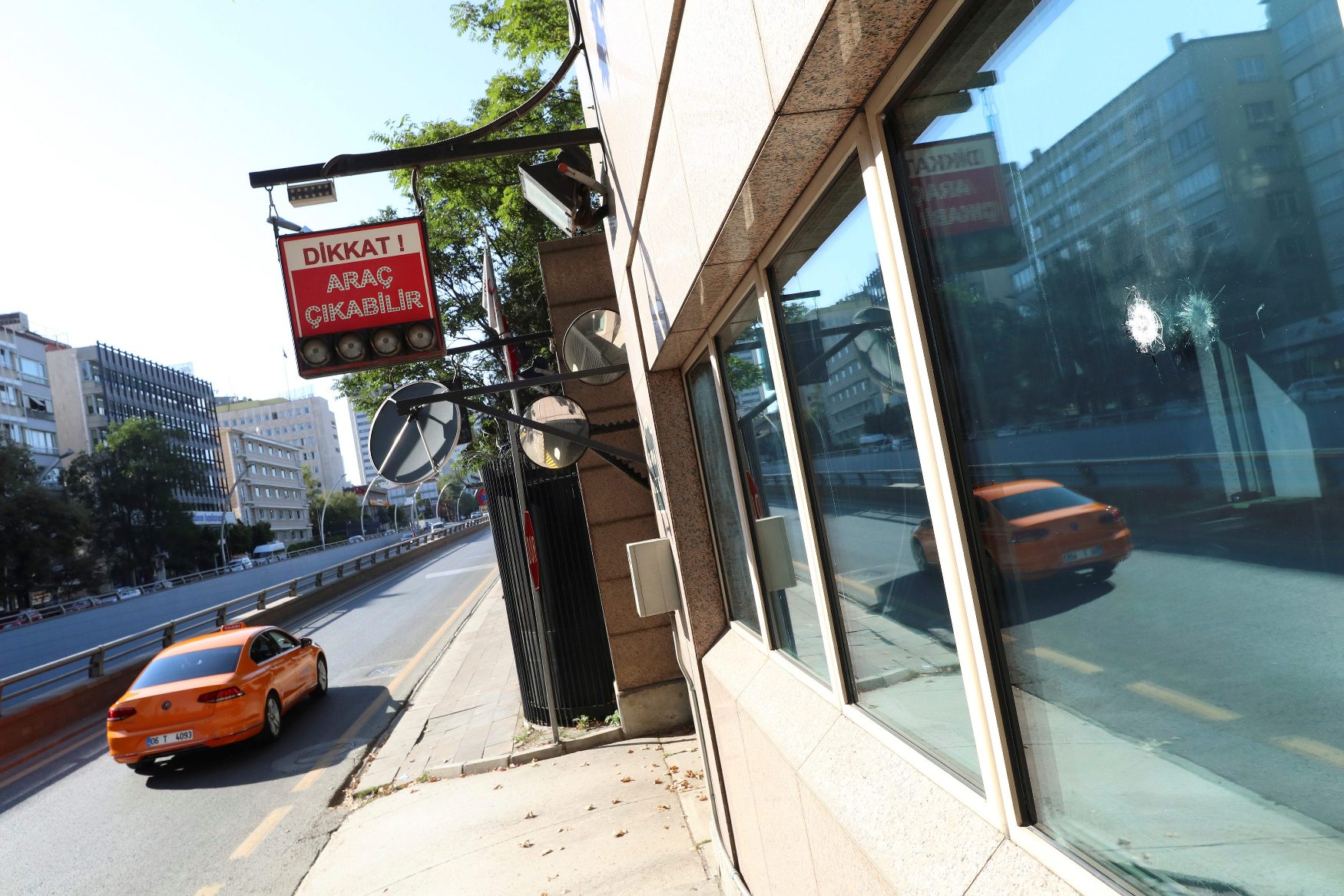 2018-08-20T072013Z_419770680_RC1123C64A80_RTRMADP_3_TURKEY-USA-EMBASSY