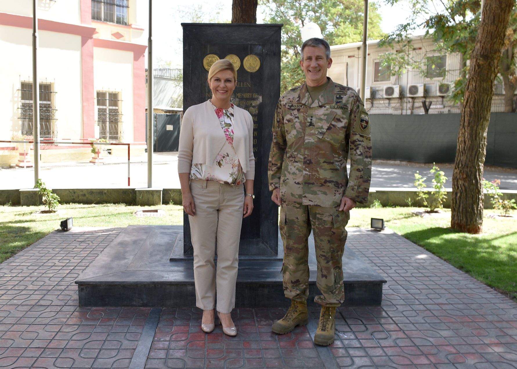 Kolinda Grabar-Kitarović i John W. Nicholson