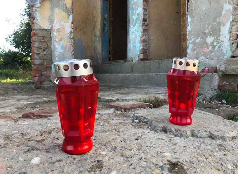 Svijeće u Kuzmincu, gdje se dogodila tragična smrt jednogodišnje djevojčice