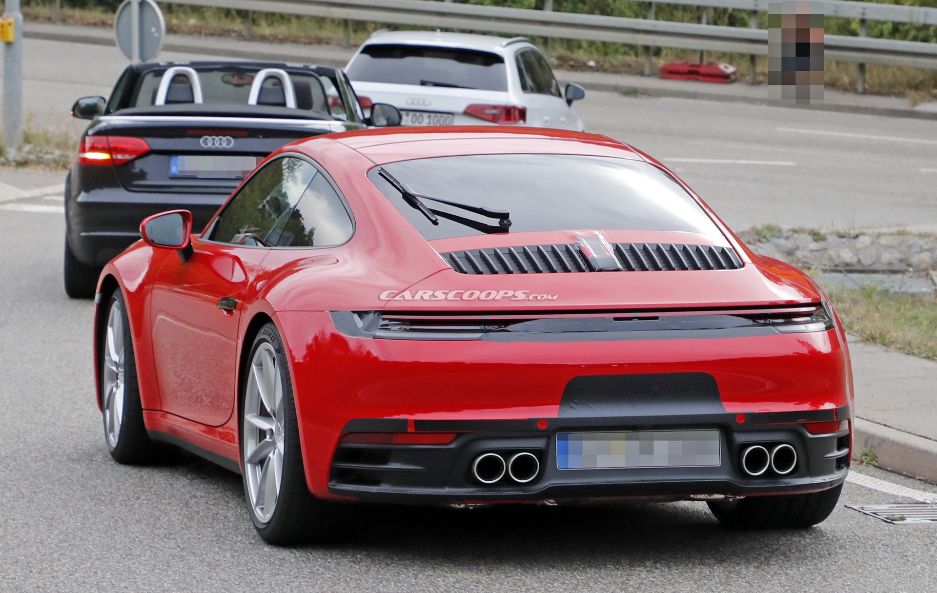 0e5898ea-2019-porsche-992-911-15