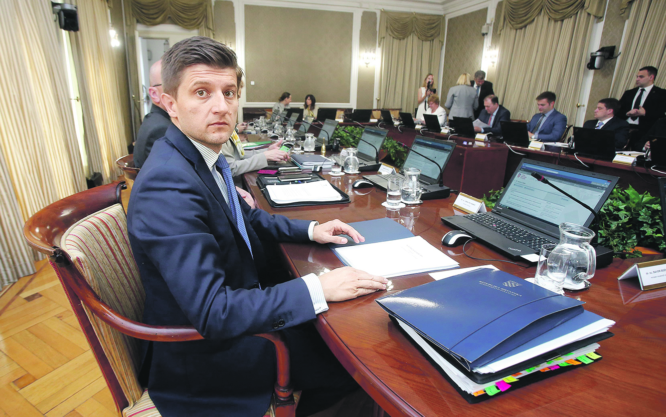 Ministar financija Zdravko Marić na sjednici Vlade